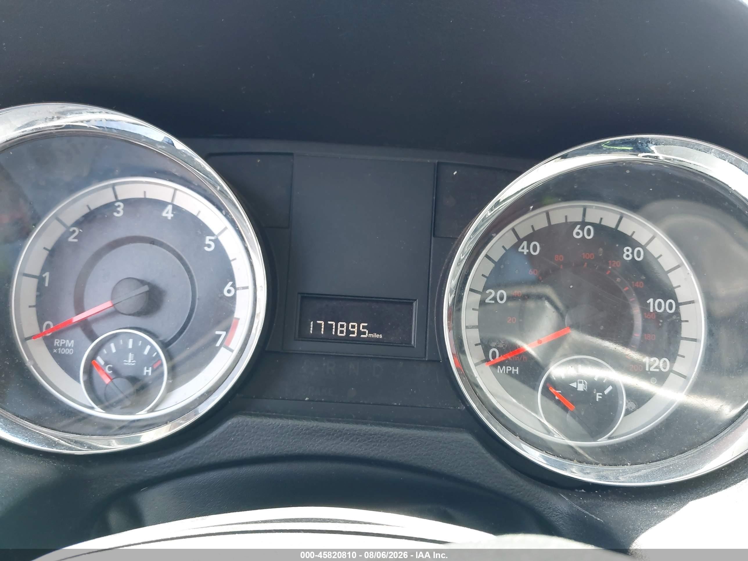 2014 Dodge Grand Caravan Sxt White vin: 2C4RDGCG0ER401851