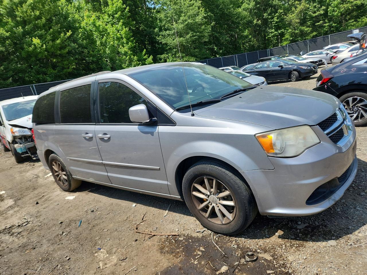 2014 Dodge Grand Caravan Sxt Silver vin: 2C4RDGCG0ER473696