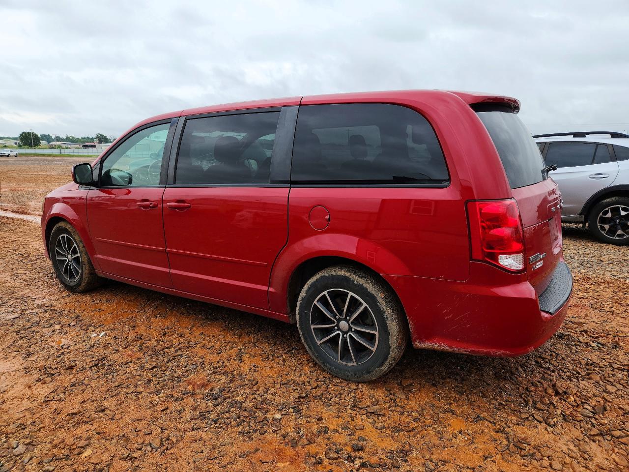 2015 Dodge Grand Caravan Sxt Red vin: 2C4RDGCG0FR523708