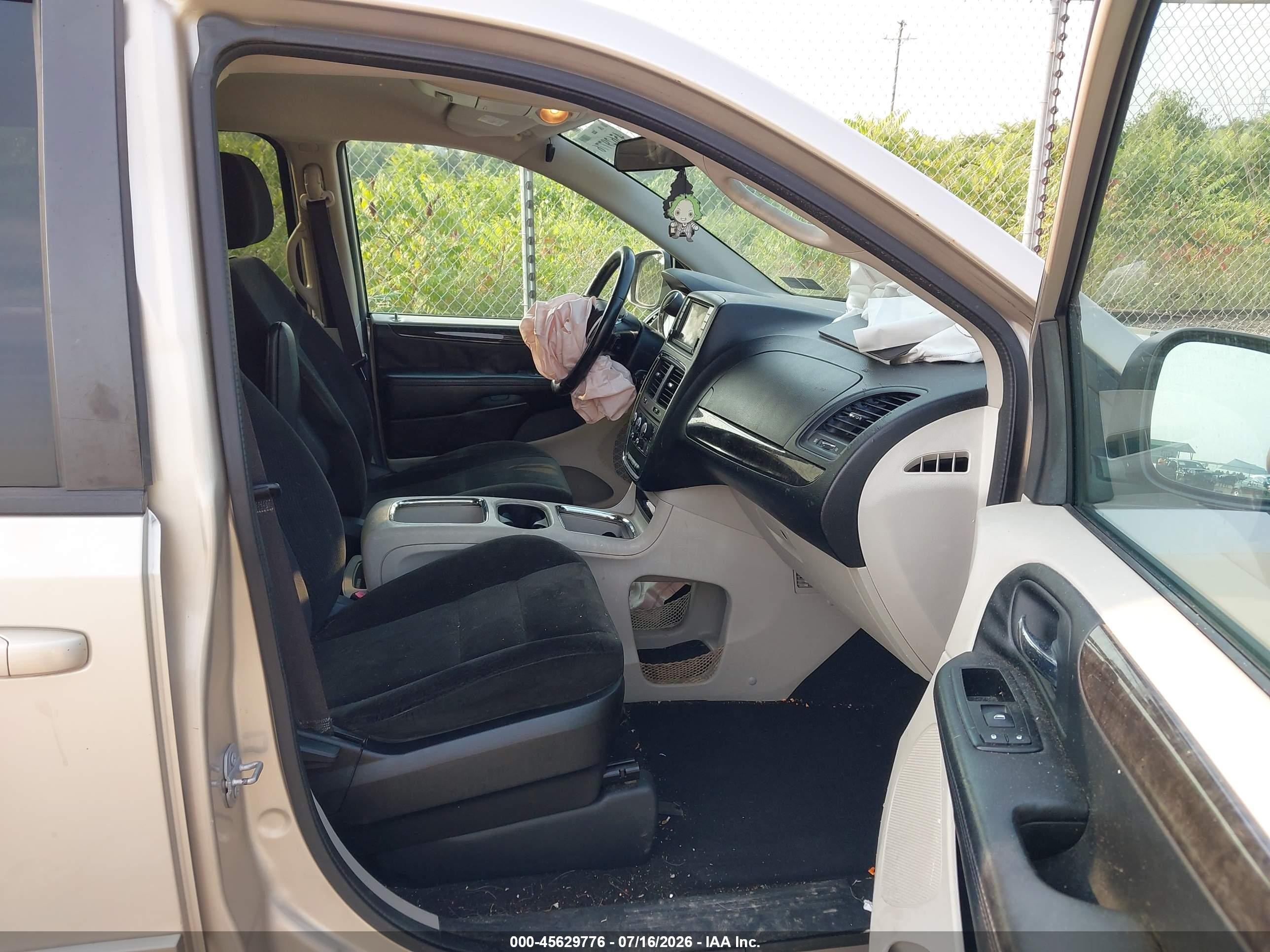 2015 Dodge Grand Caravan Sxt Beige vin: 2C4RDGCG0FR555509