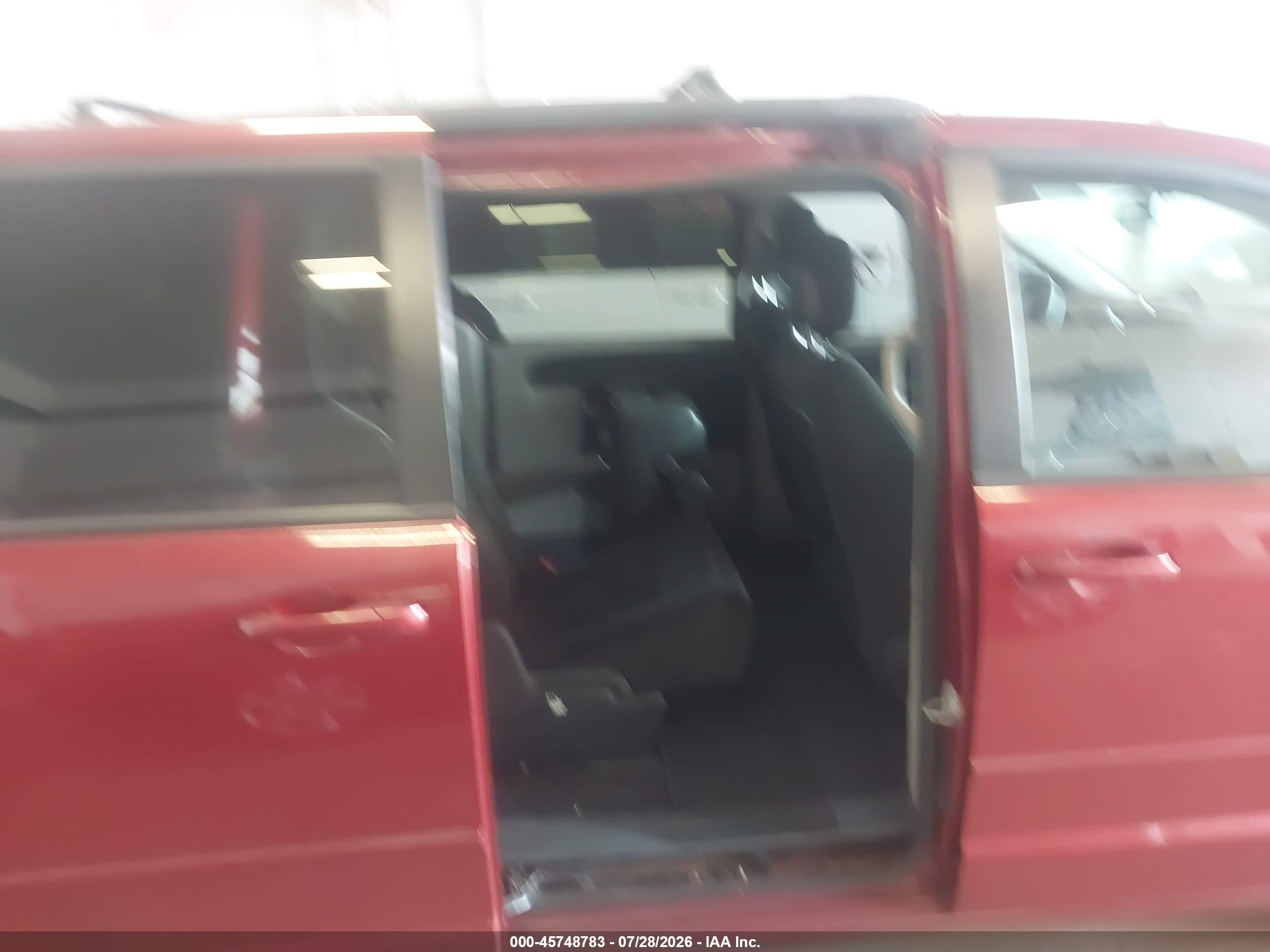 2015 Dodge Grand Caravan Sxt Red vin: 2C4RDGCG0FR575615