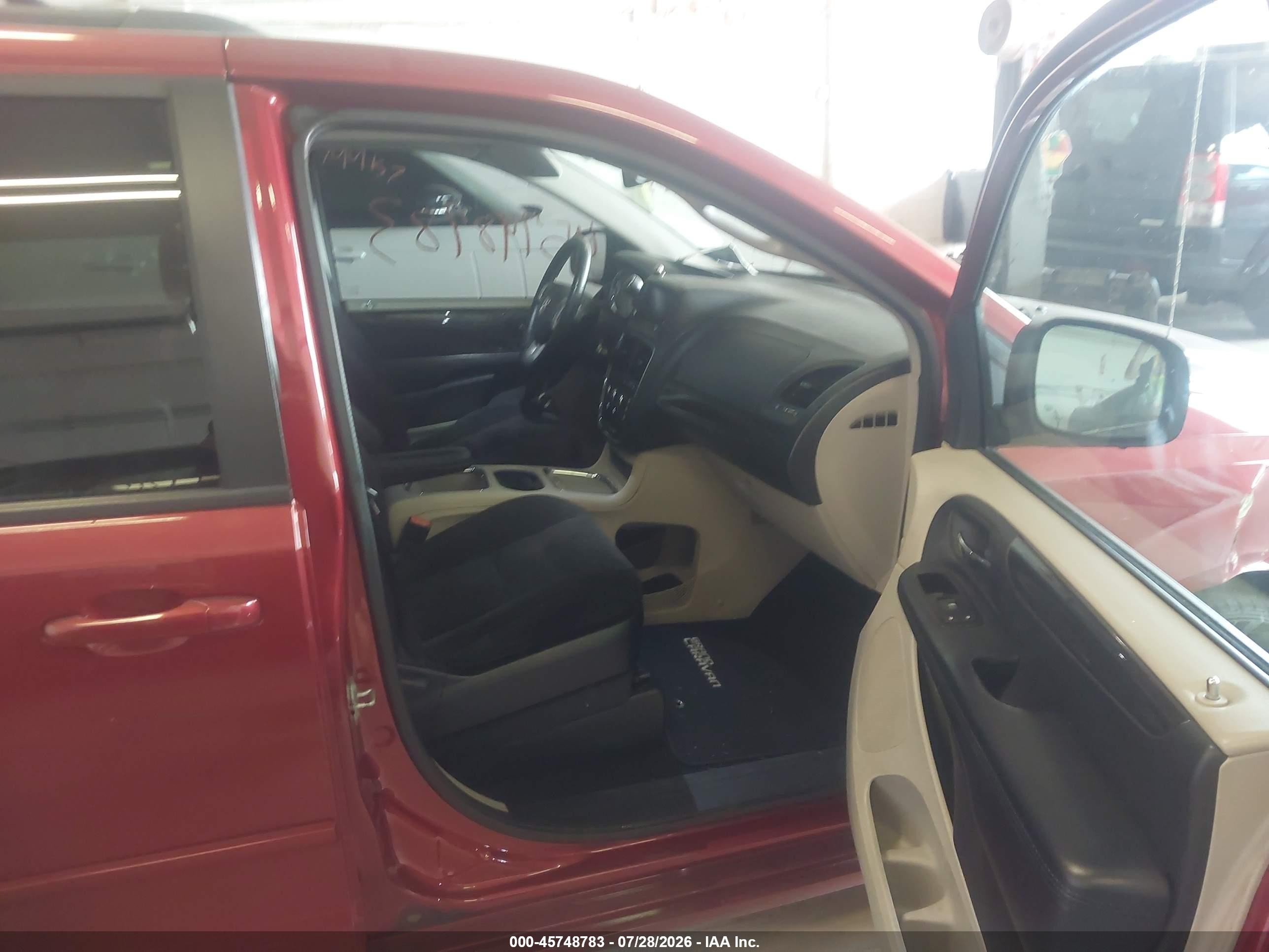 2015 Dodge Grand Caravan Sxt Red vin: 2C4RDGCG0FR575615