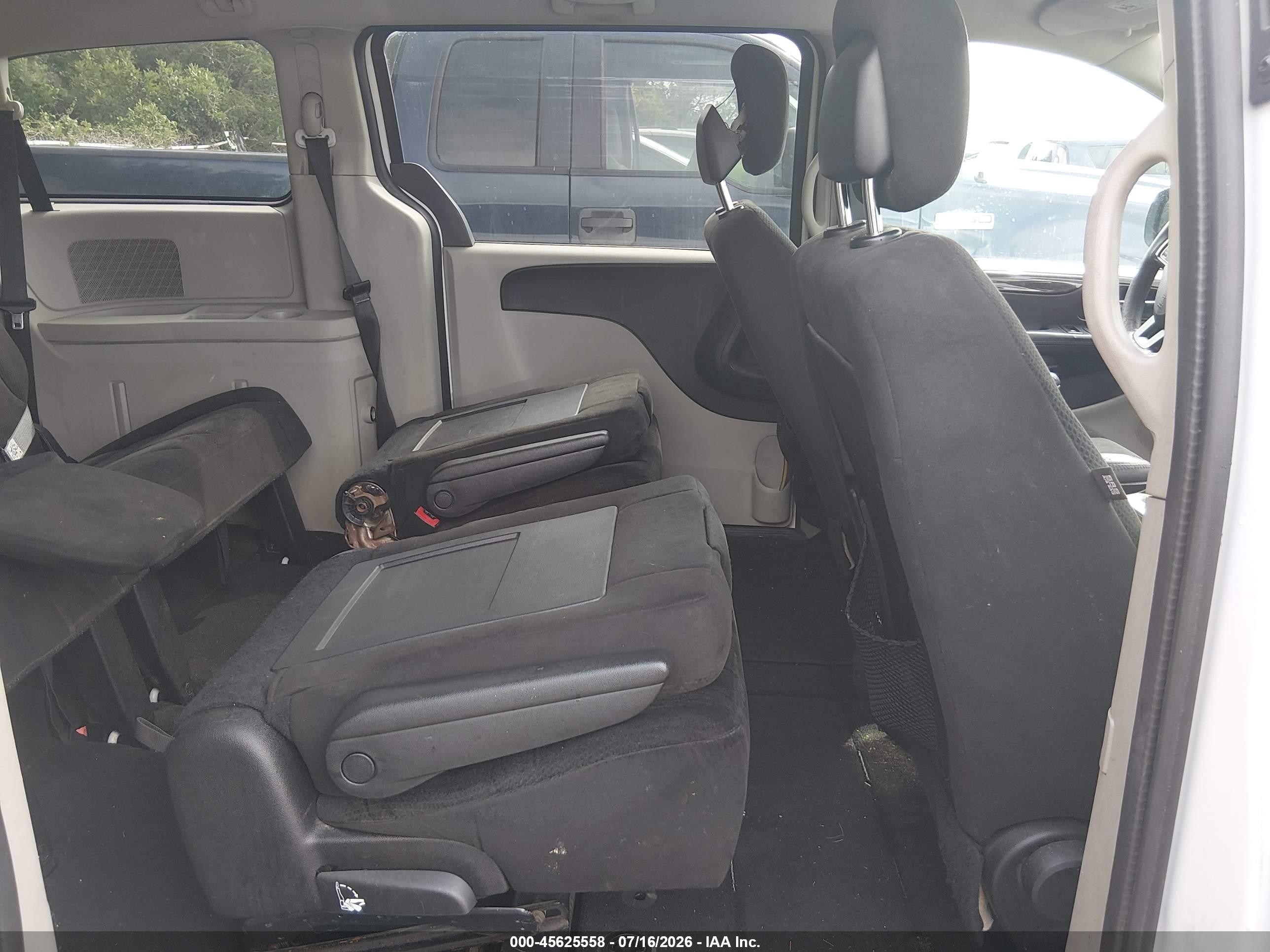 2015 Dodge Grand Caravan Sxt White vin: 2C4RDGCG0FR632427