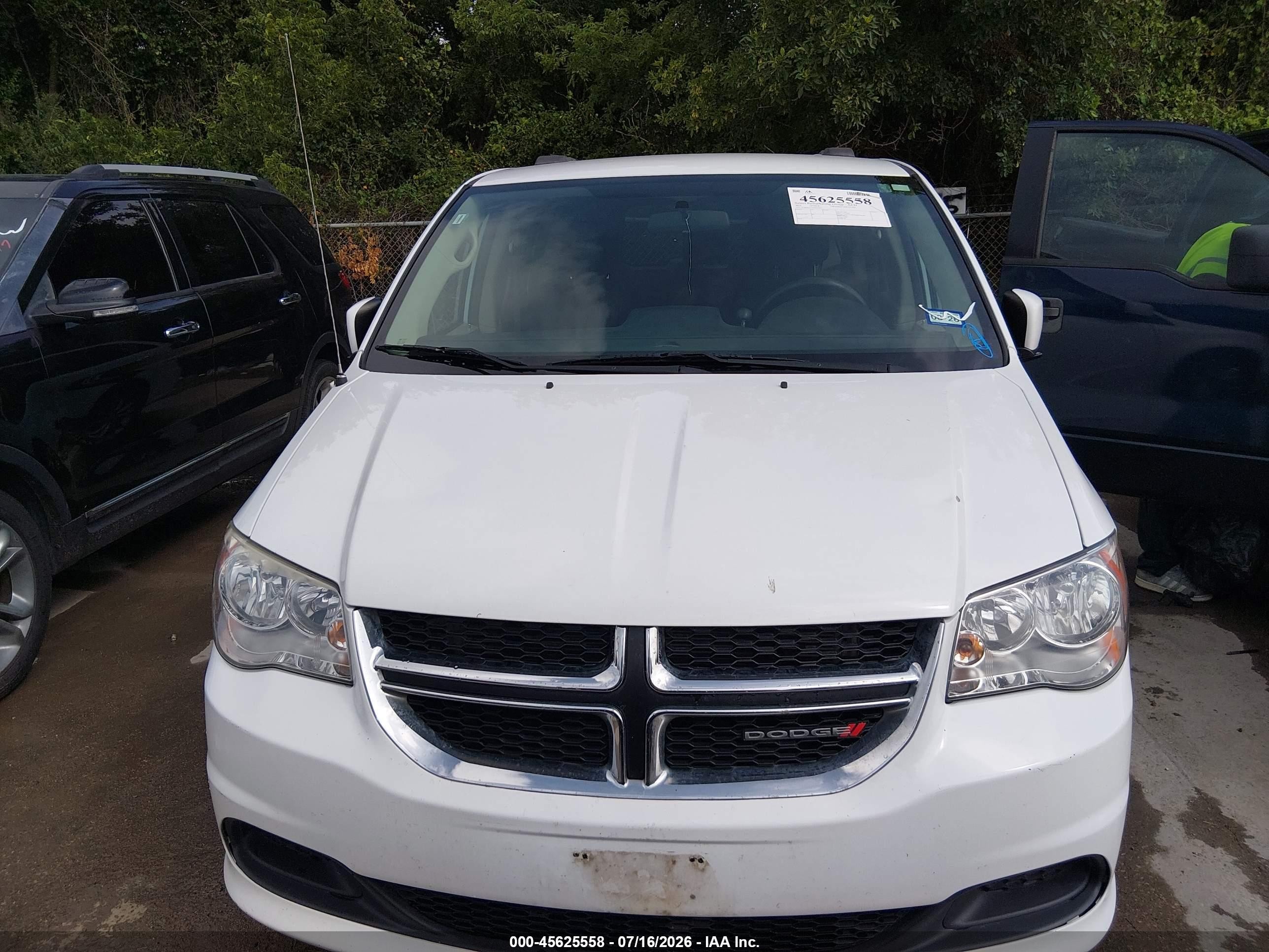 2015 Dodge Grand Caravan Sxt White vin: 2C4RDGCG0FR632427