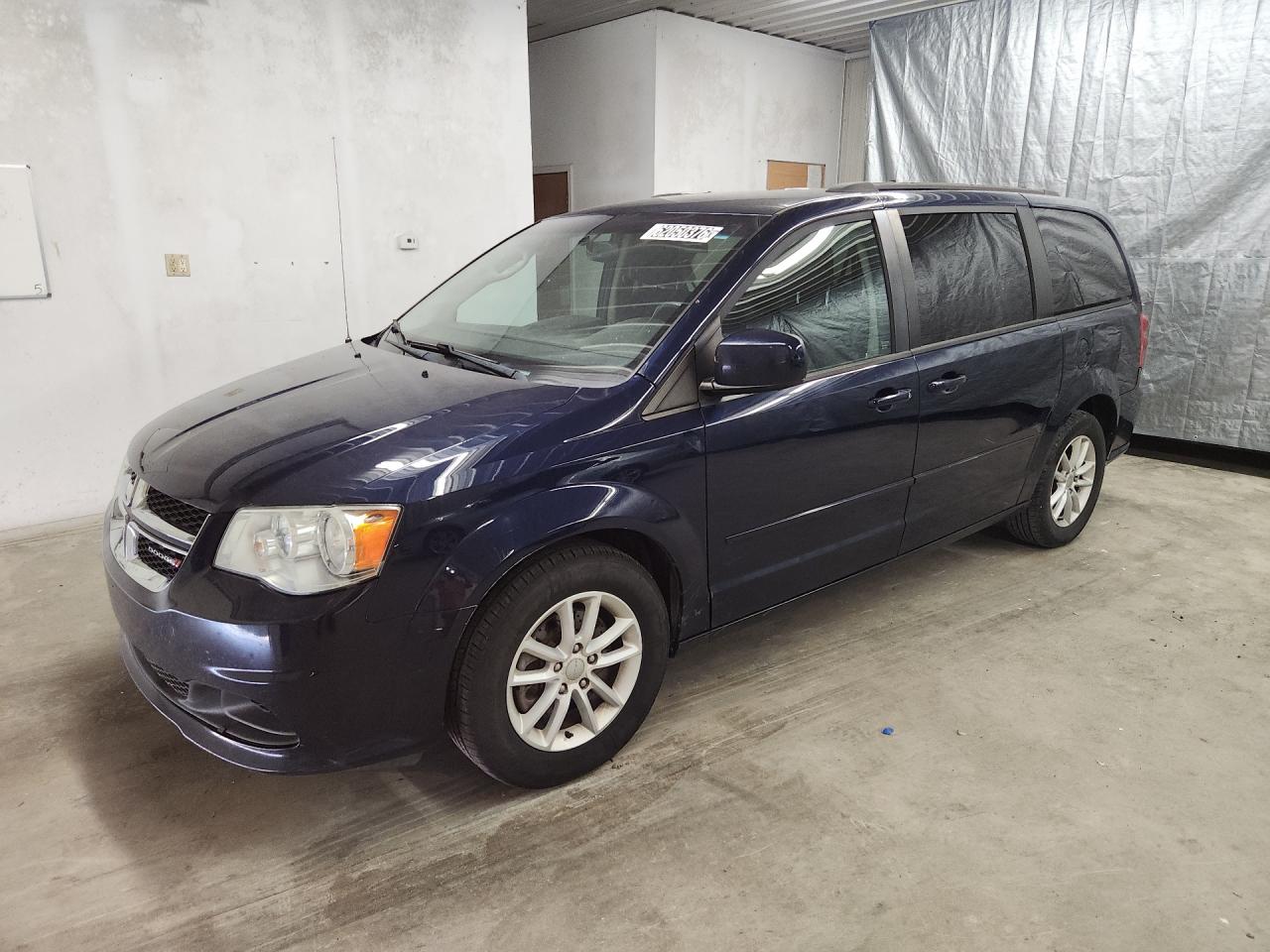 2015 Dodge Grand Caravan Sxt Blue vin: 2C4RDGCG0FR718692 Damage: Left Front Fender, Dent(S) W/ Paint Dmg, 2 To 3 Inches
