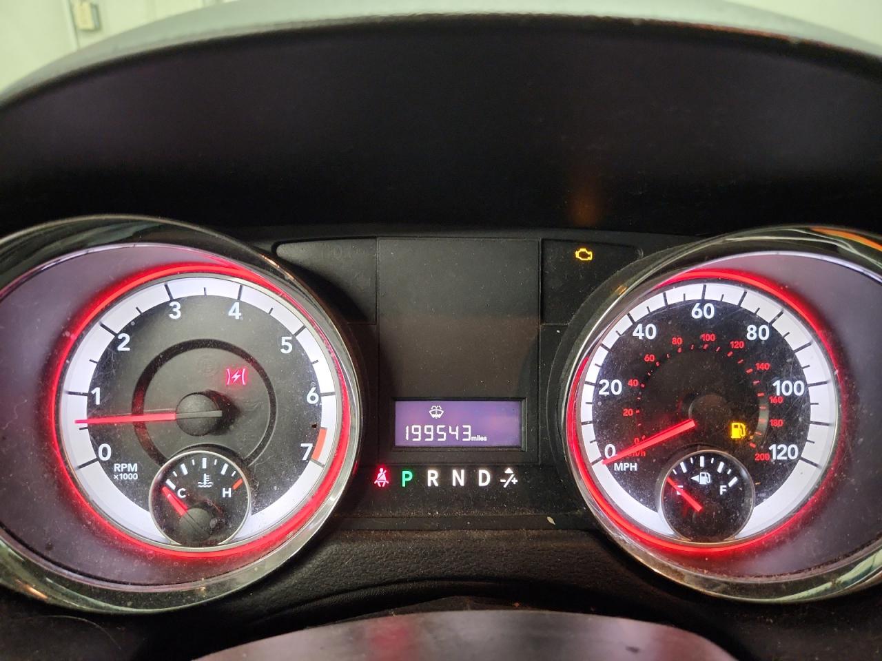 2015 Dodge Grand Caravan Sxt Blue vin: 2C4RDGCG0FR718692 Damage: Warning Light - Engine, On, Unacceptable