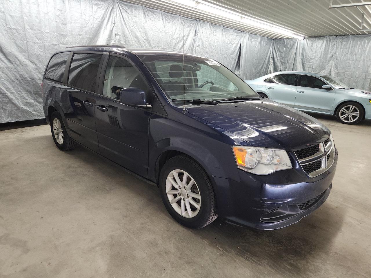 2015 Dodge Grand Caravan Sxt Blue vin: 2C4RDGCG0FR718692 Damage: Right Front Door, Dent(S) W/ Paint Dmg, 2 To 3 Inches