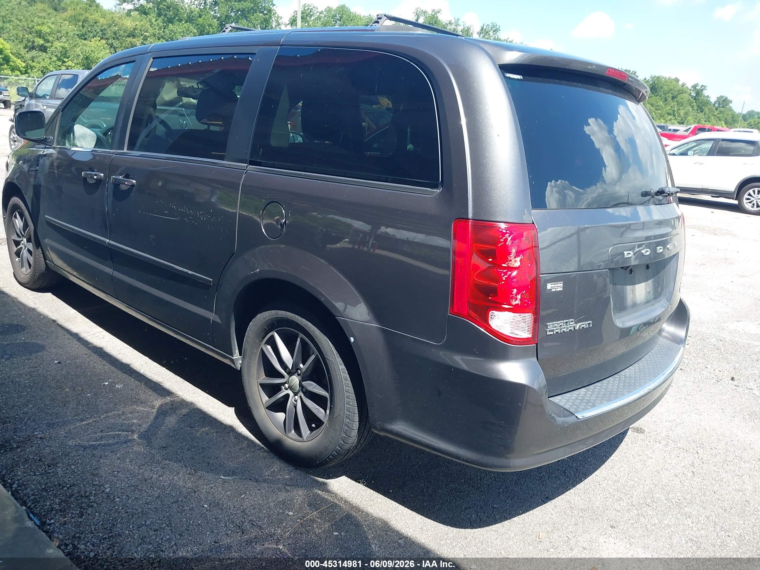 2017 Dodge Grand Caravan Sxt Gray vin: 2C4RDGCG0HR664054