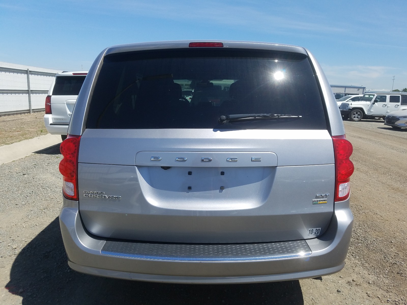 2018 Dodge Grand Caravan Sxt Gray vin: 2C4RDGCG0JR302232