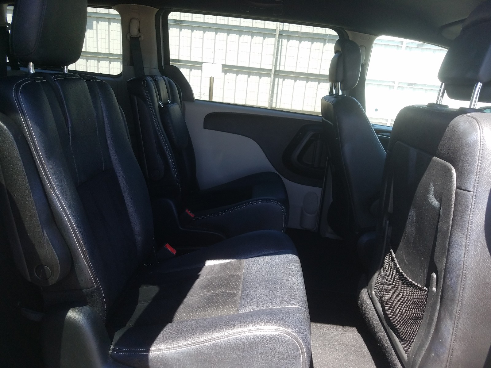 2018 Dodge Grand Caravan Sxt Gray vin: 2C4RDGCG0JR302232