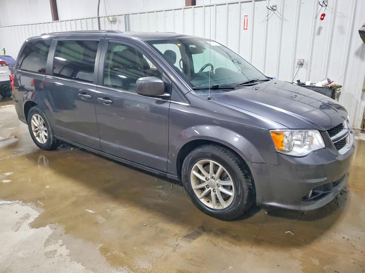 2018 Dodge Grand Caravan Sxt Charcoal vin: 2C4RDGCG0JR343430