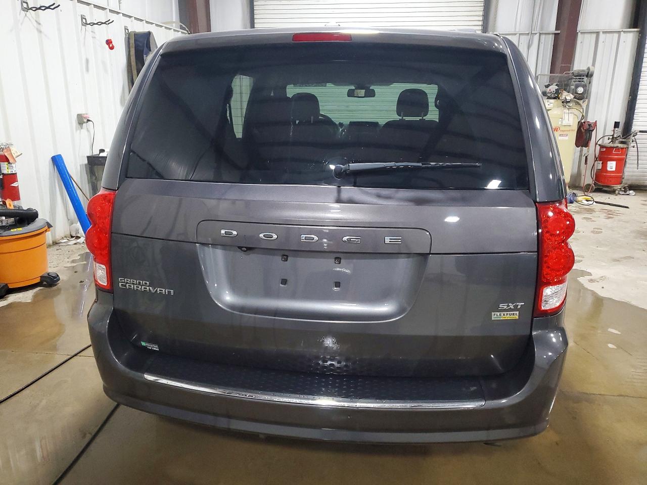 2018 Dodge Grand Caravan Sxt Charcoal vin: 2C4RDGCG0JR343430
