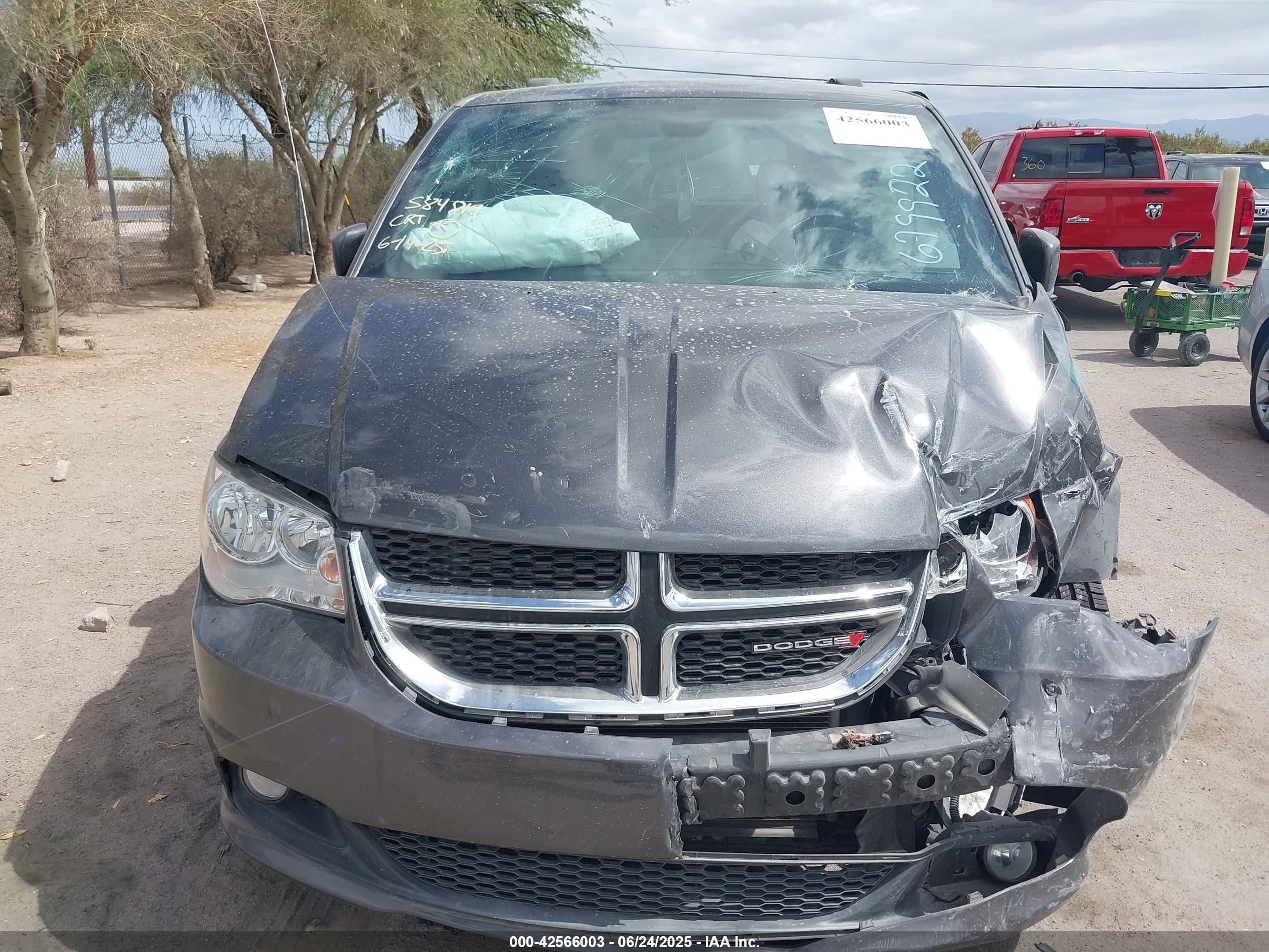 2019 Dodge Grand Caravan Sxt Gray vin: 2C4RDGCG0KR679922