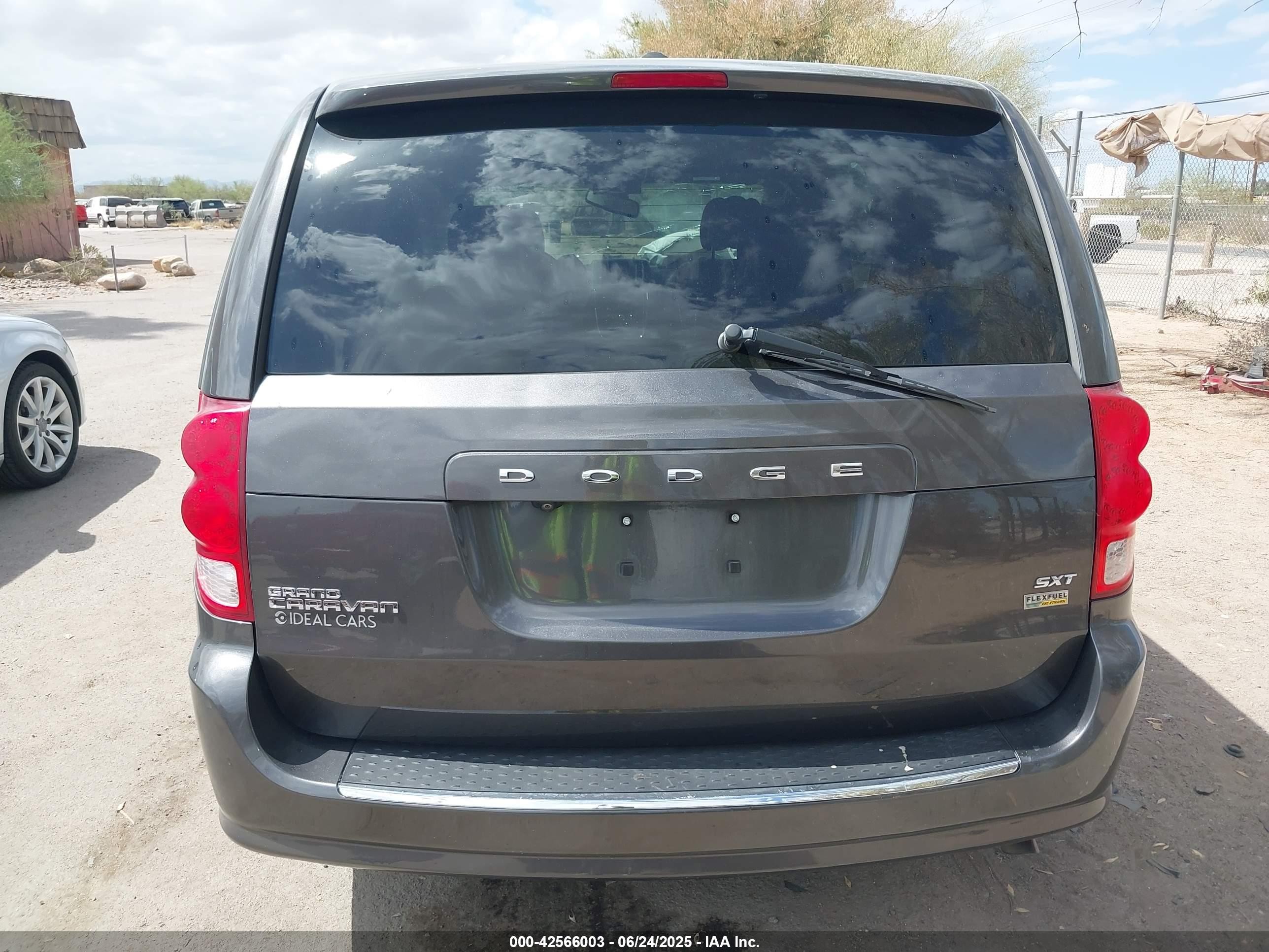 2019 Dodge Grand Caravan Sxt Gray vin: 2C4RDGCG0KR679922
