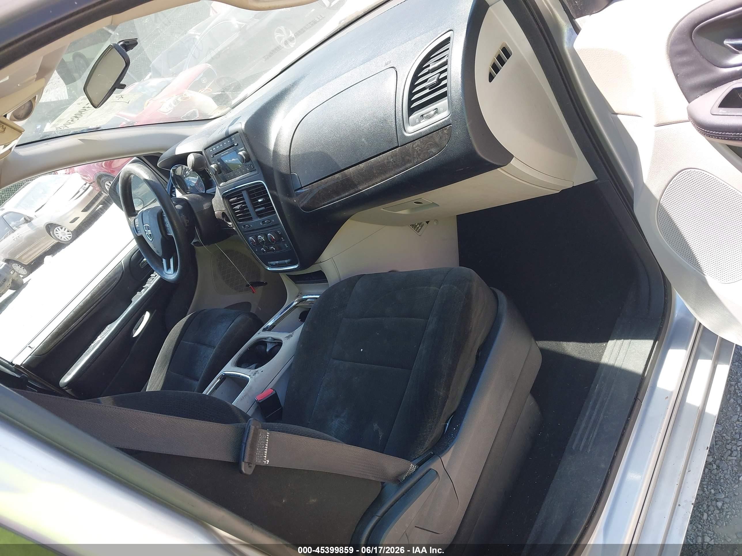 2012 Dodge Grand Caravan Sxt Silver vin: 2C4RDGCG1CR329488