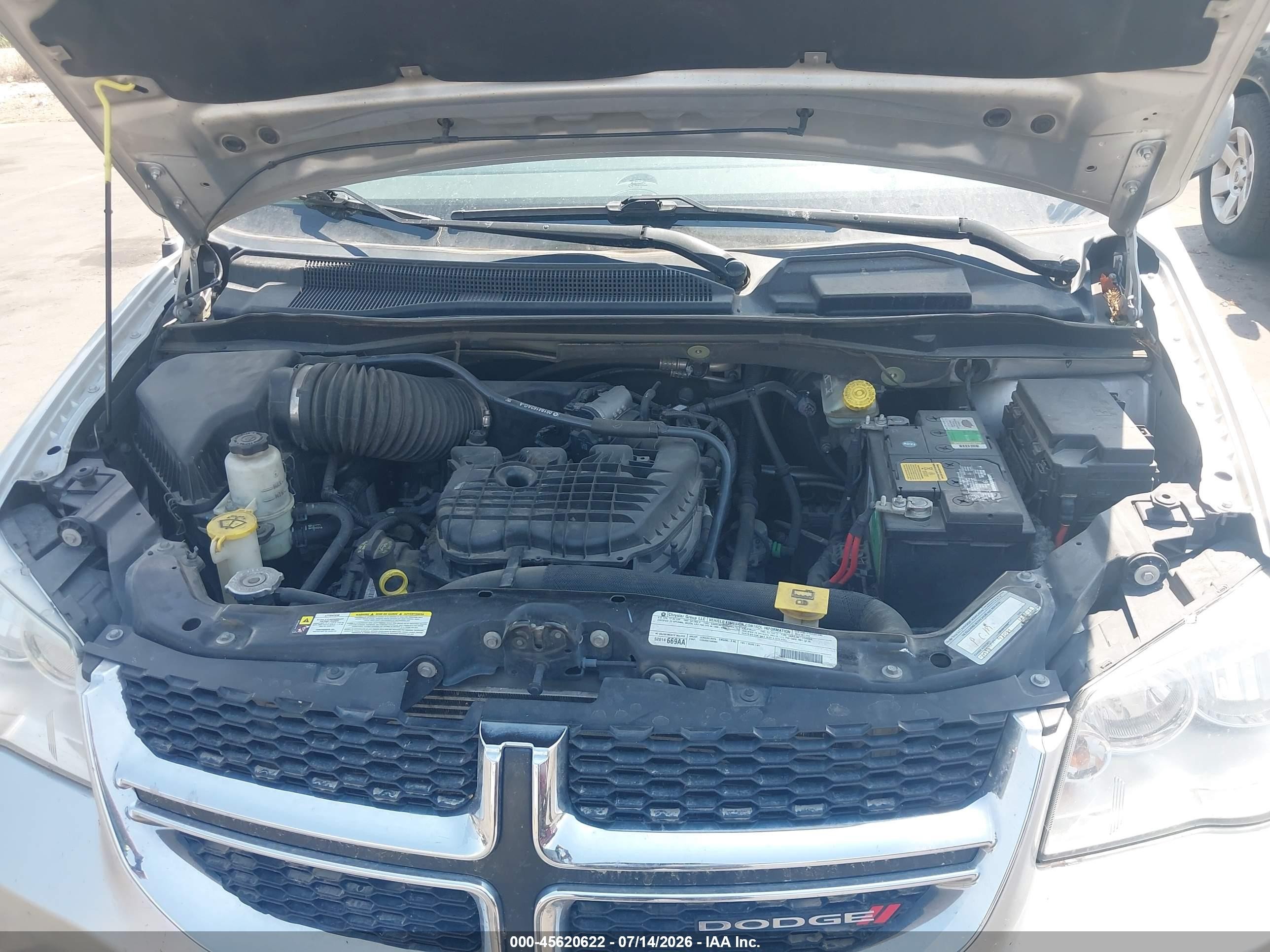 2012 Dodge Grand Caravan Sxt Silver vin: 2C4RDGCG1CR379078