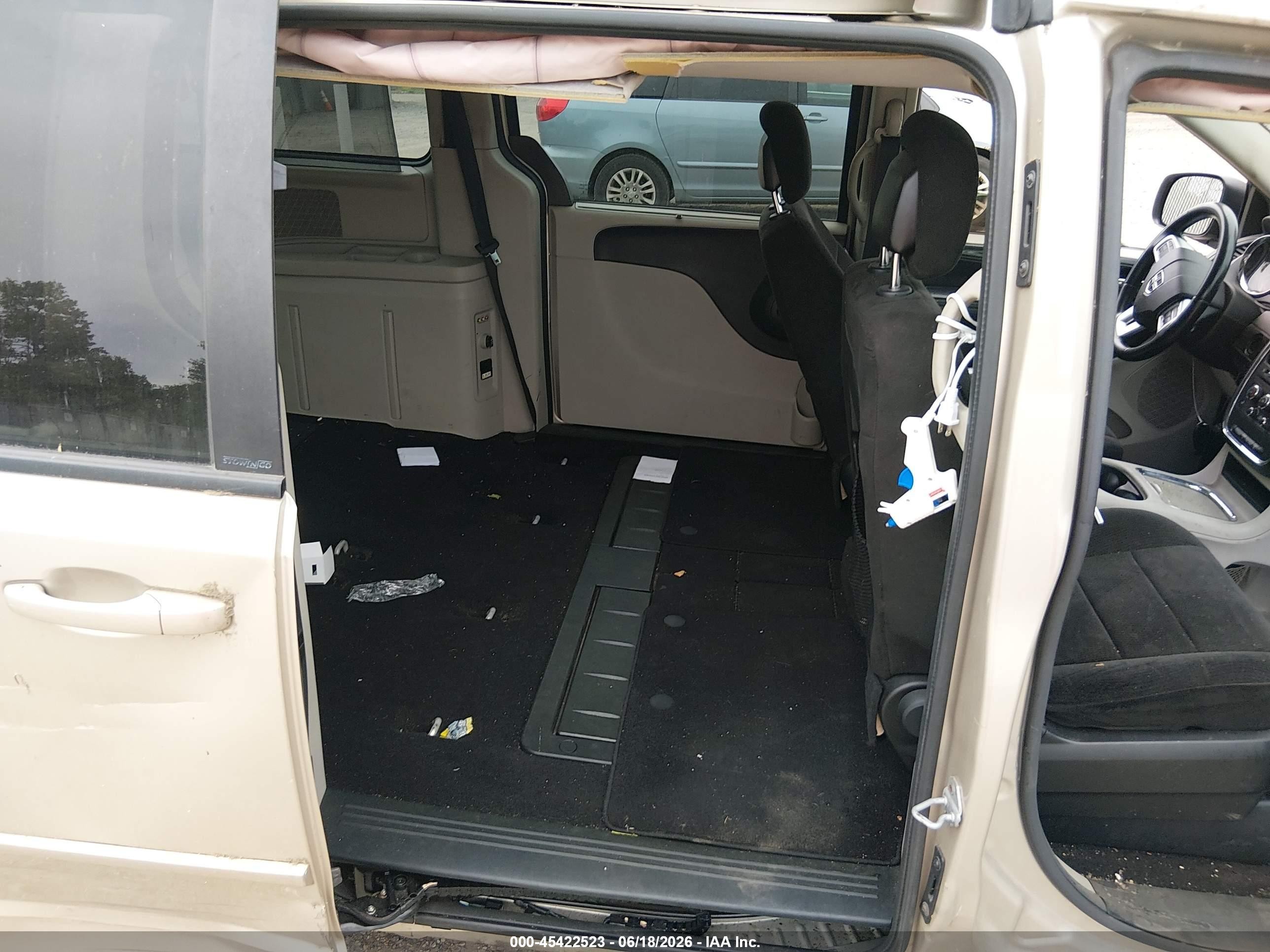 2013 Dodge Grand Caravan Sxt Beige vin: 2C4RDGCG1DR538067