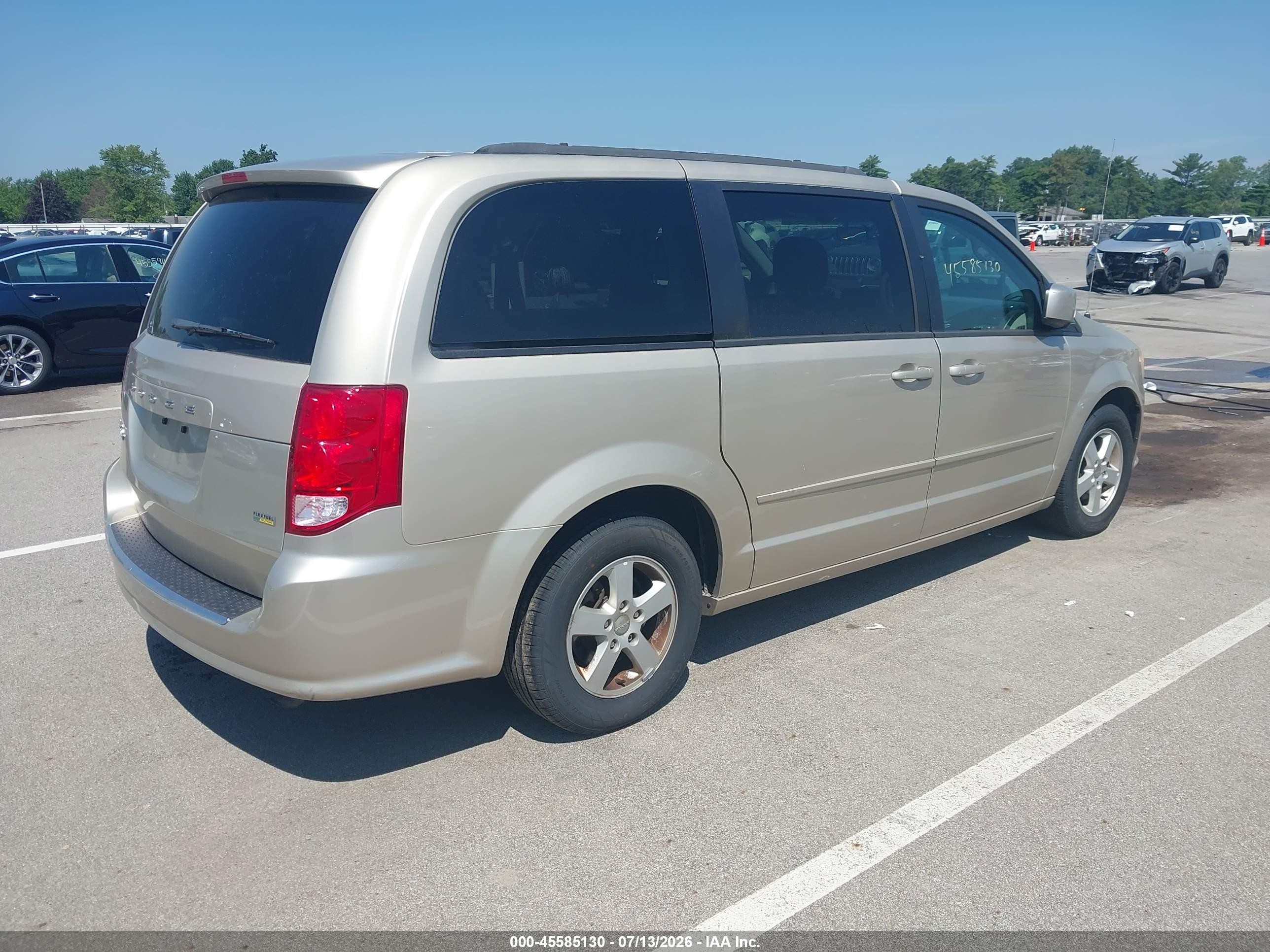 2013 Dodge Grand Caravan Sxt Tan vin: 2C4RDGCG1DR554060