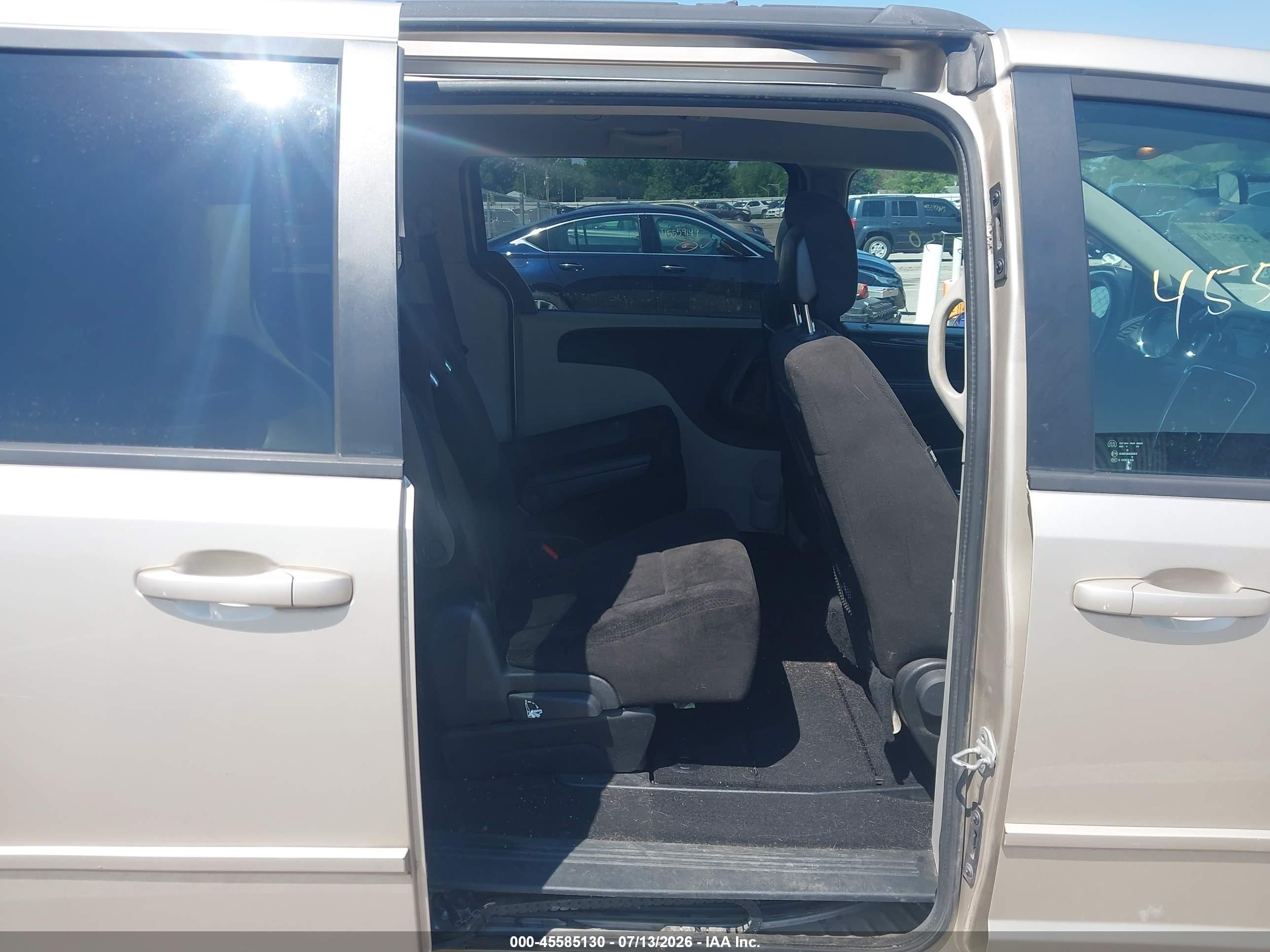 2013 Dodge Grand Caravan Sxt Tan vin: 2C4RDGCG1DR554060