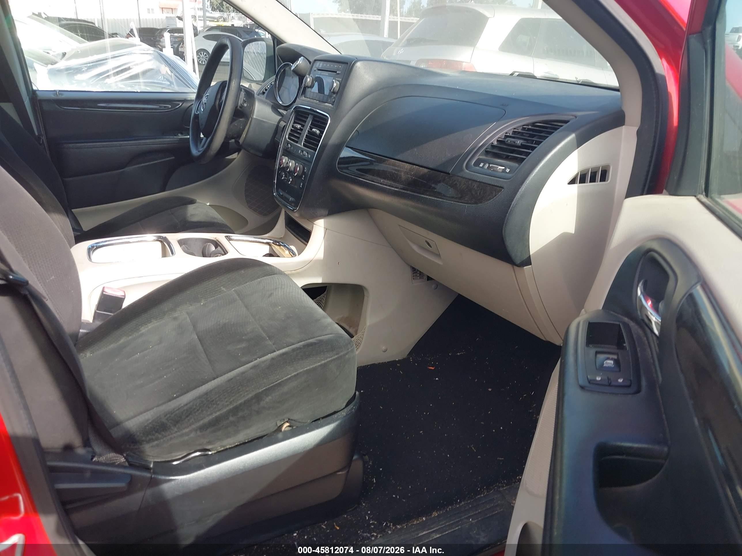 2013 Dodge Grand Caravan Sxt Красный vin: 2C4RDGCG1DR635995