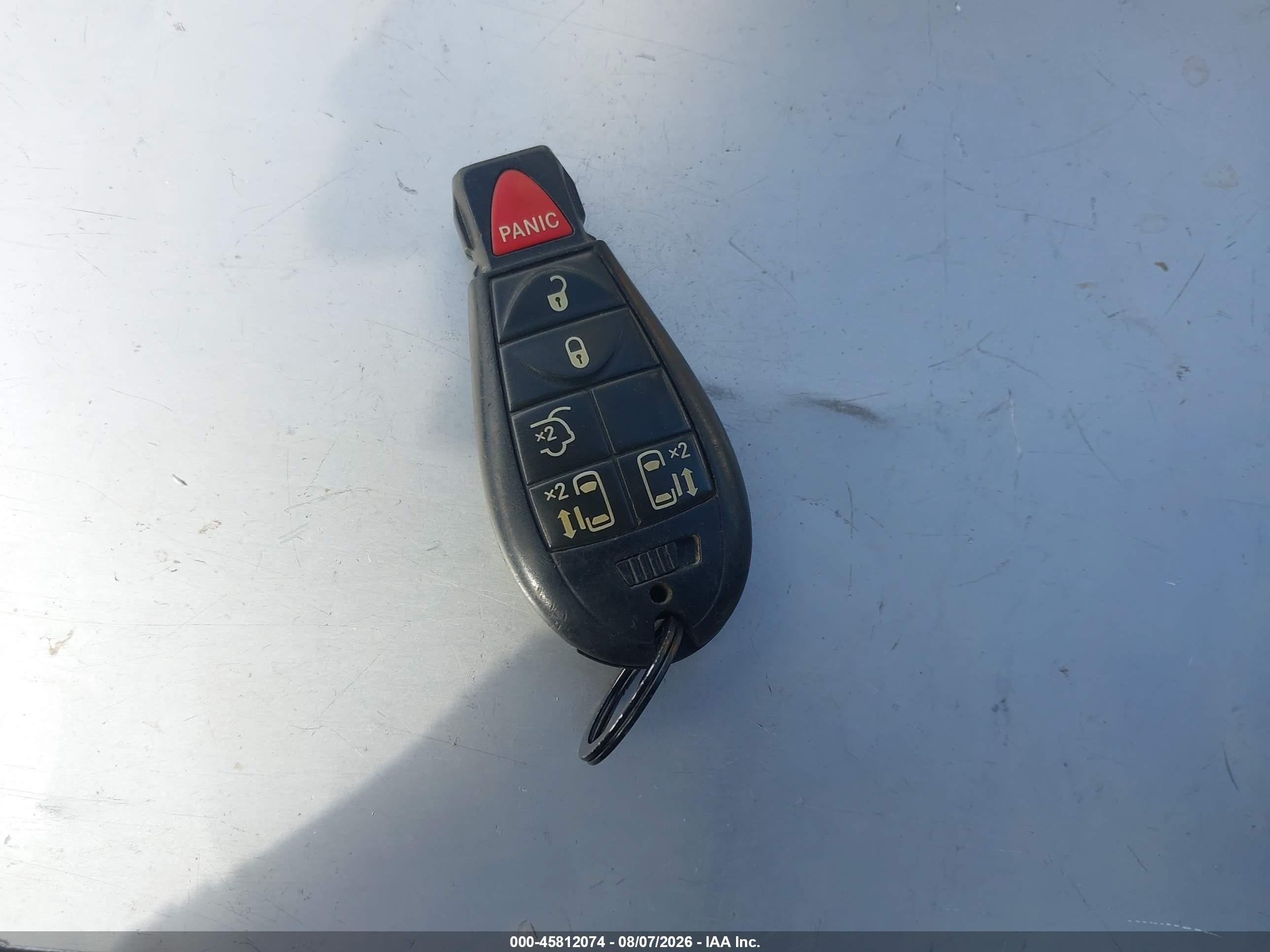 2013 Dodge Grand Caravan Sxt Красный vin: 2C4RDGCG1DR635995