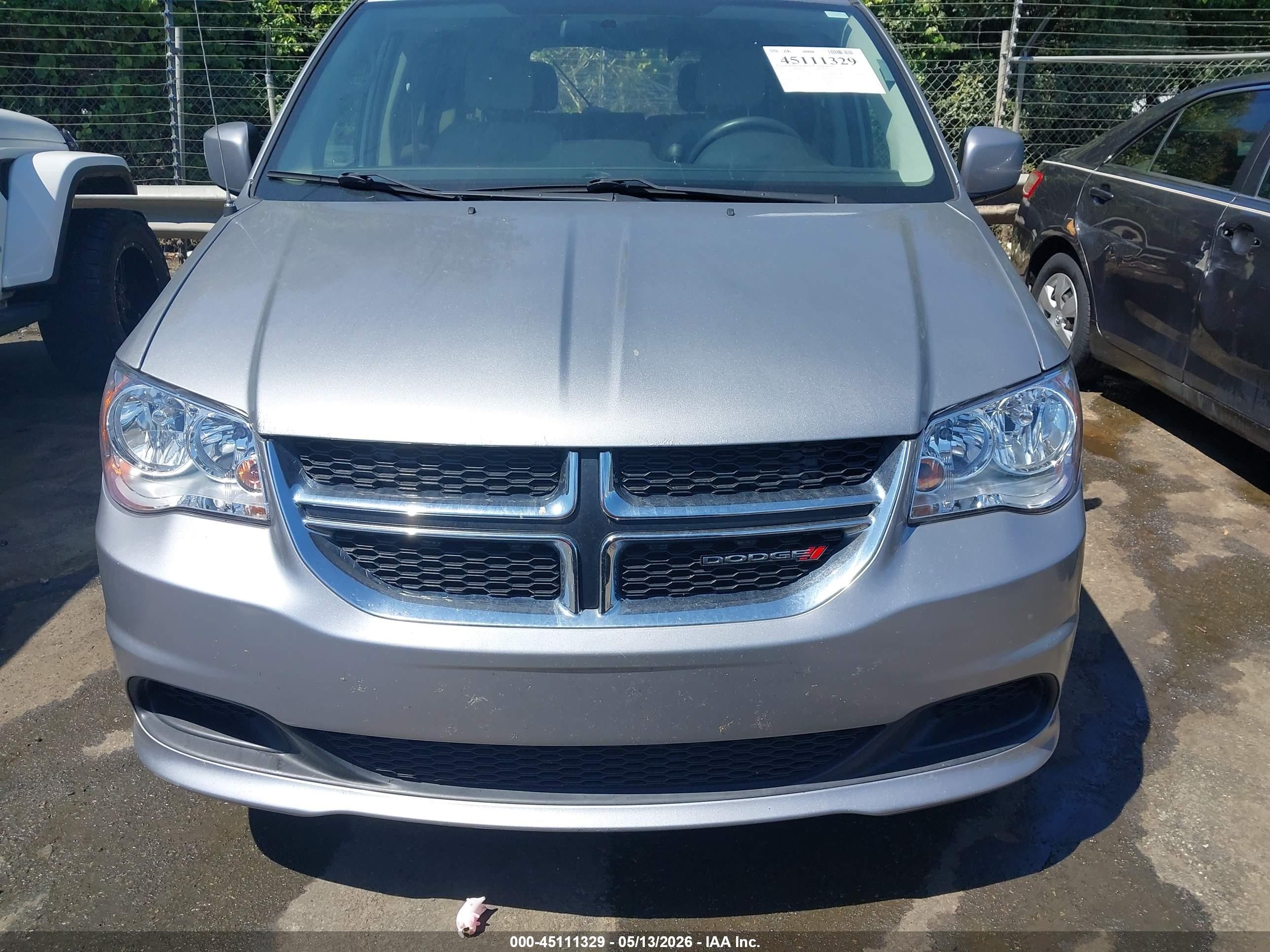 2013 Dodge Grand Caravan Sxt Silver vin: 2C4RDGCG1DR676112