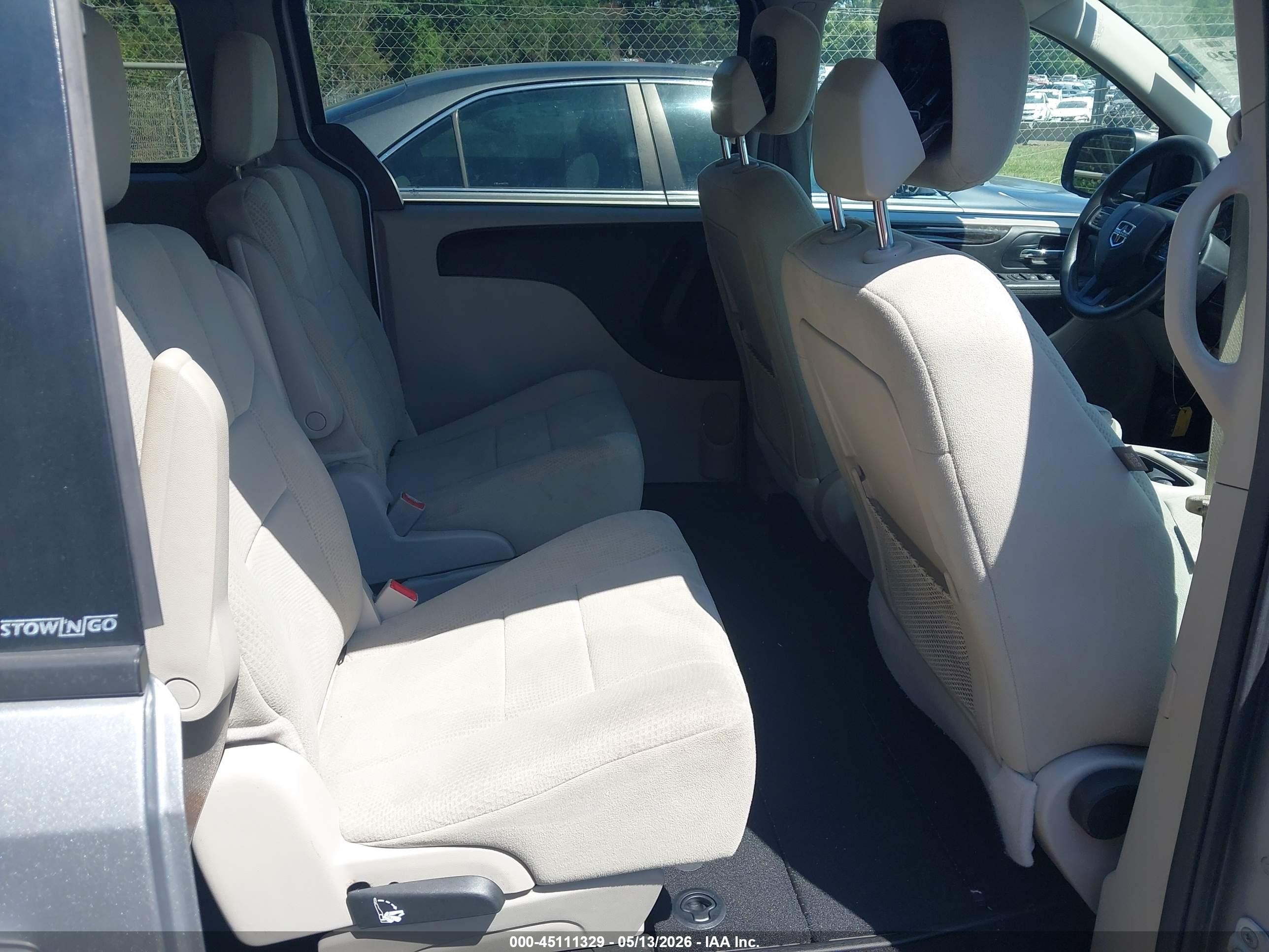 2013 Dodge Grand Caravan Sxt Silver vin: 2C4RDGCG1DR676112