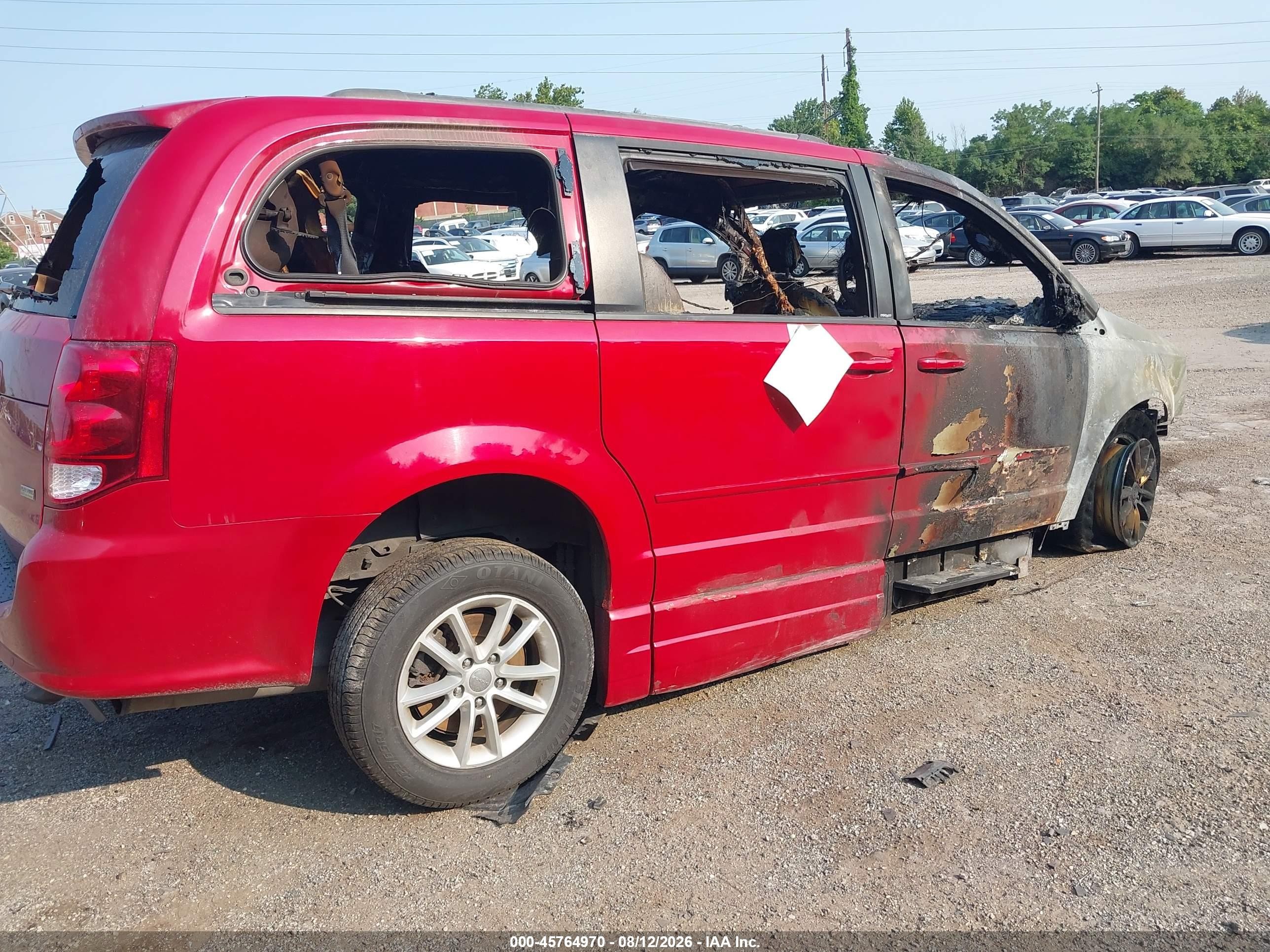 2013 Dodge Grand Caravan Sxt Red vin: 2C4RDGCG1DR685747