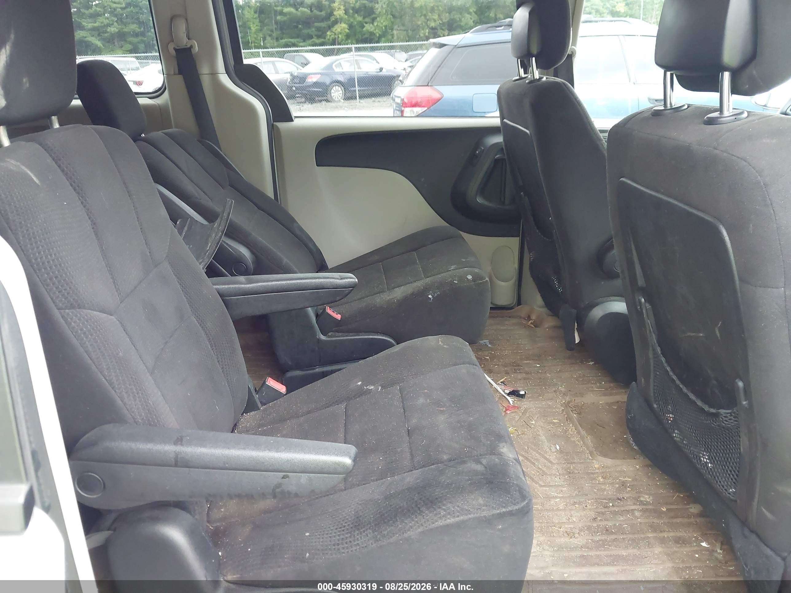 2013 Dodge Grand Caravan Sxt Silver vin: 2C4RDGCG1DR695906