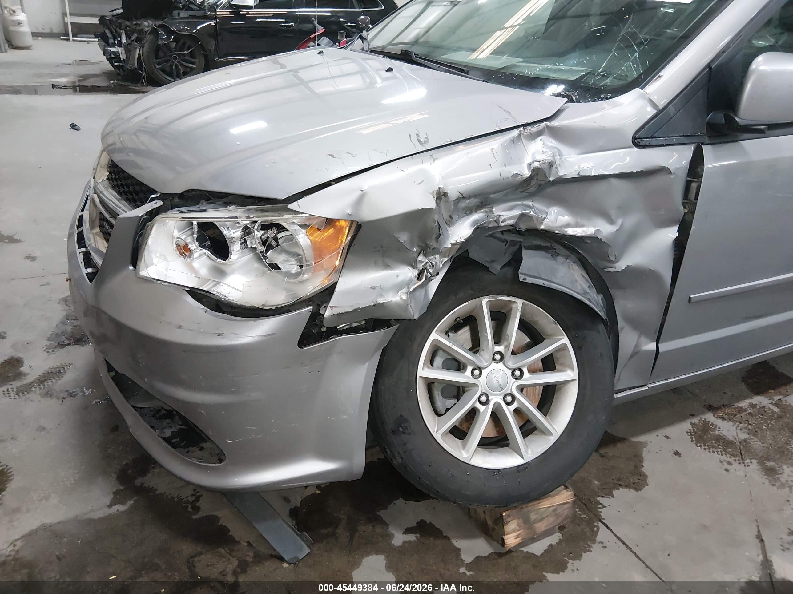 2013 Dodge Grand Caravan Sxt Silver vin: 2C4RDGCG1DR717757