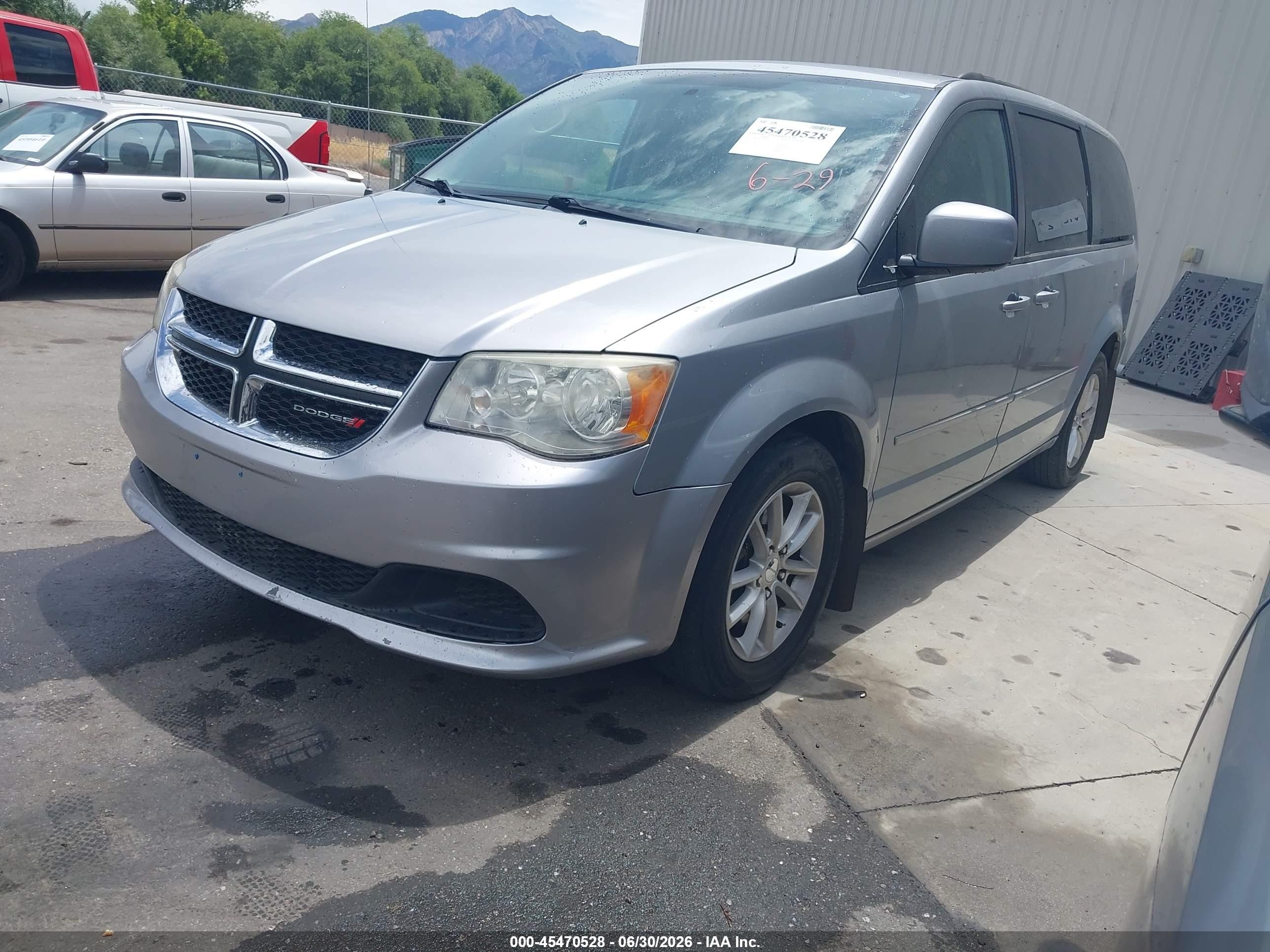 2013 Dodge Grand Caravan Sxt Silver vin: 2C4RDGCG1DR804493