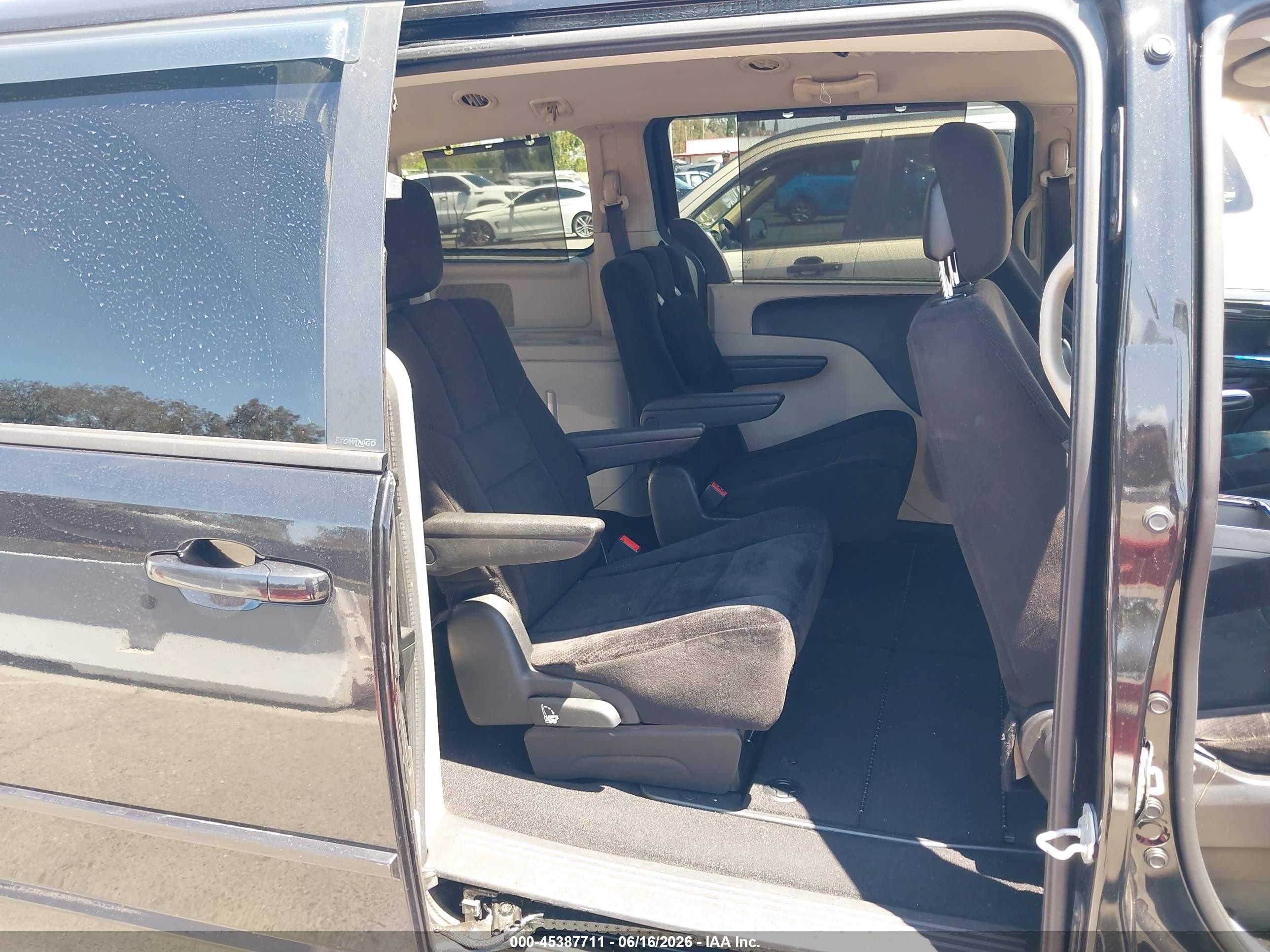 2013 Dodge Grand Caravan Sxt Black vin: 2C4RDGCG1DR820371