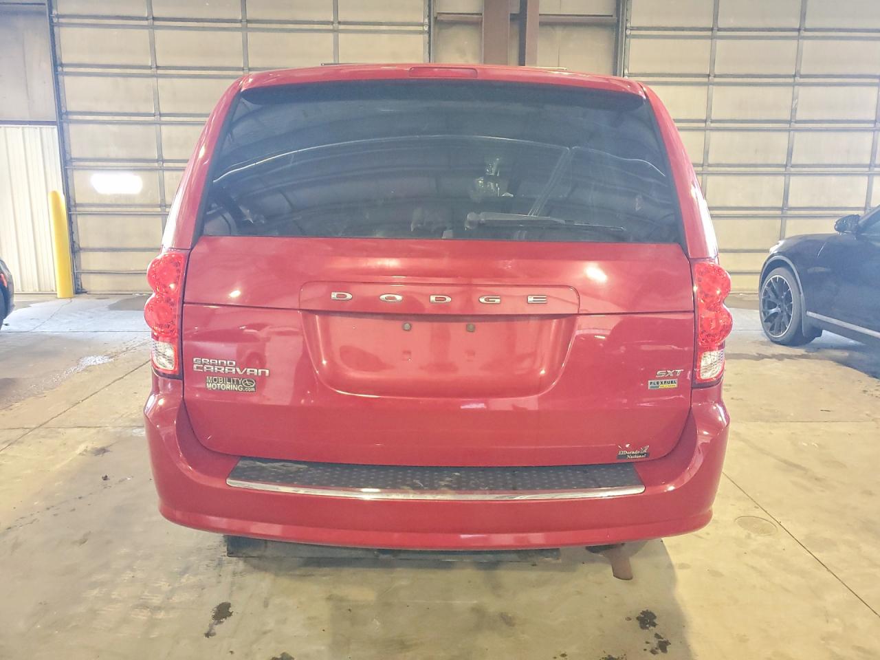 2014 Dodge Grand Caravan Sxt Red vin: 2C4RDGCG1ER120500
