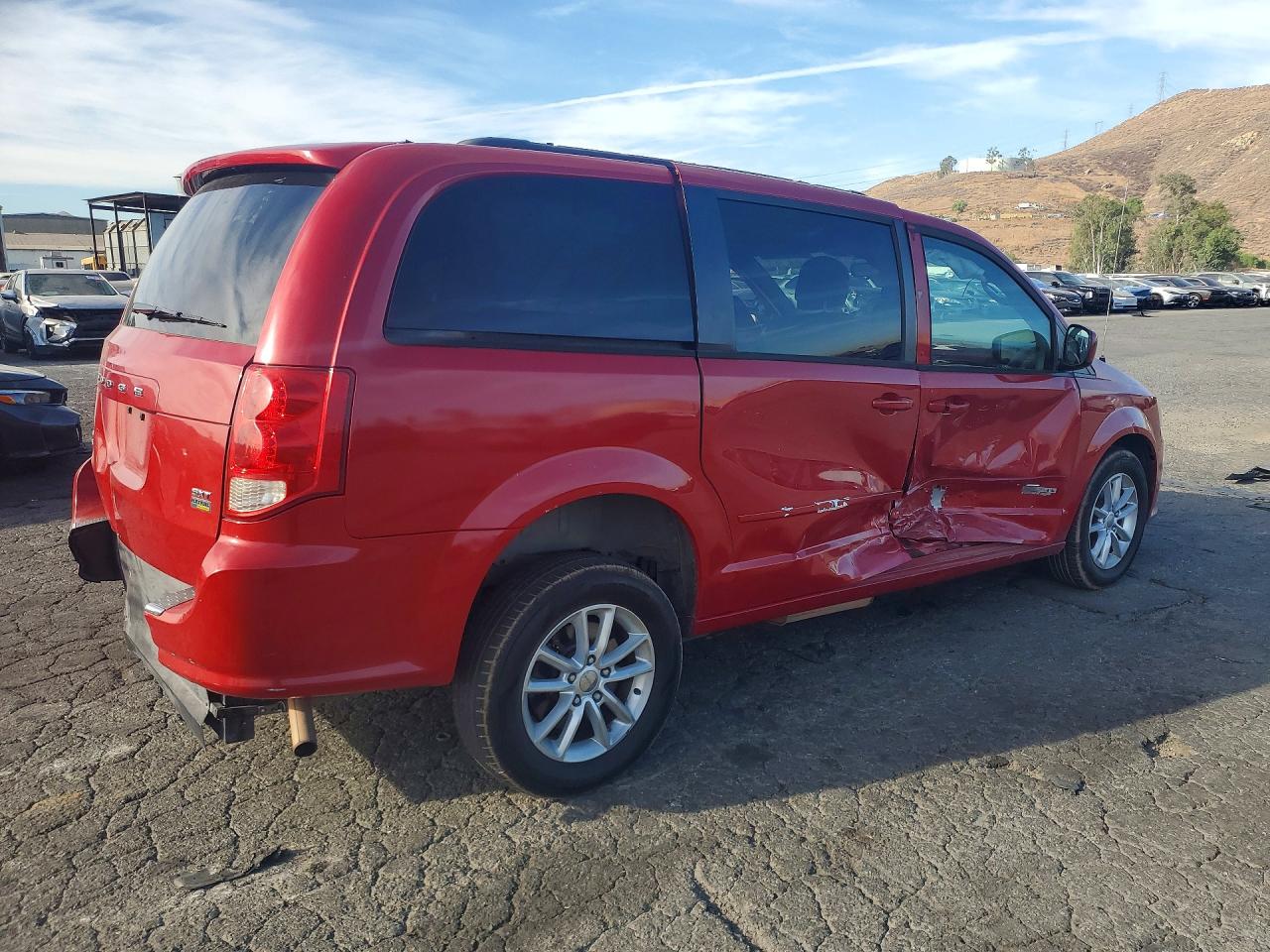 2014 Dodge Grand Caravan Sxt Burgundy vin: 2C4RDGCG1ER267075