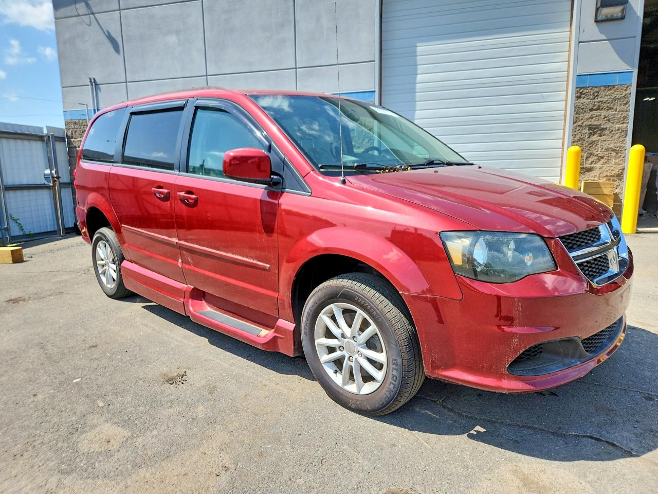 2014 Dodge Grand Caravan Sxt Red vin: 2C4RDGCG1ER334841