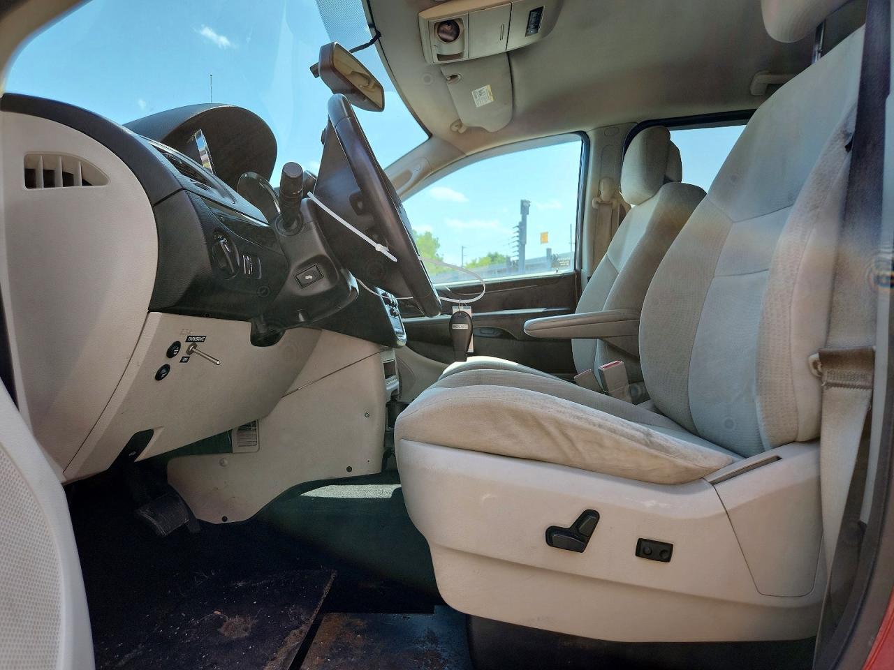 2014 Dodge Grand Caravan Sxt Red vin: 2C4RDGCG1ER334841