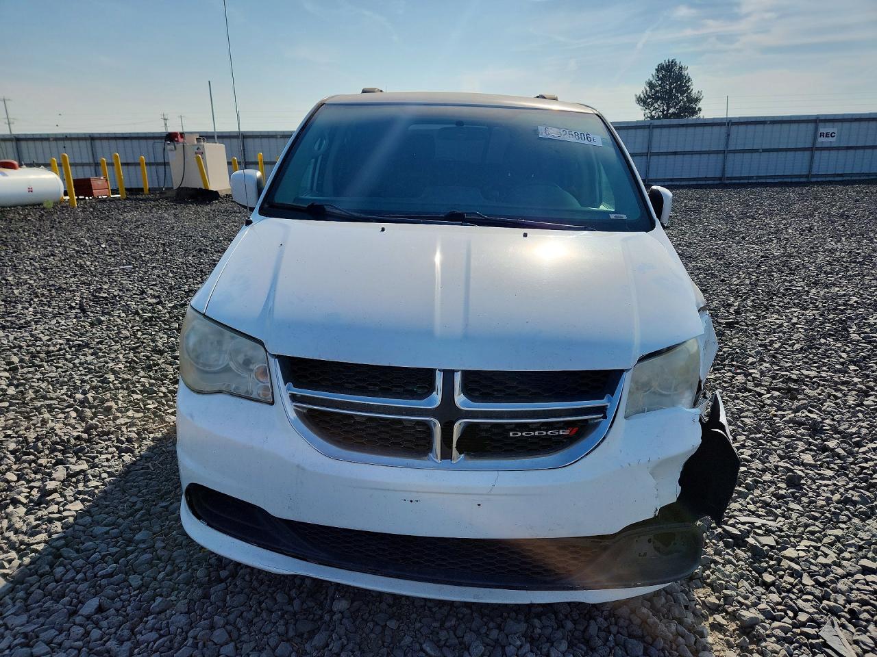 2014 Dodge Grand Caravan Sxt White vin: 2C4RDGCG1ER347475