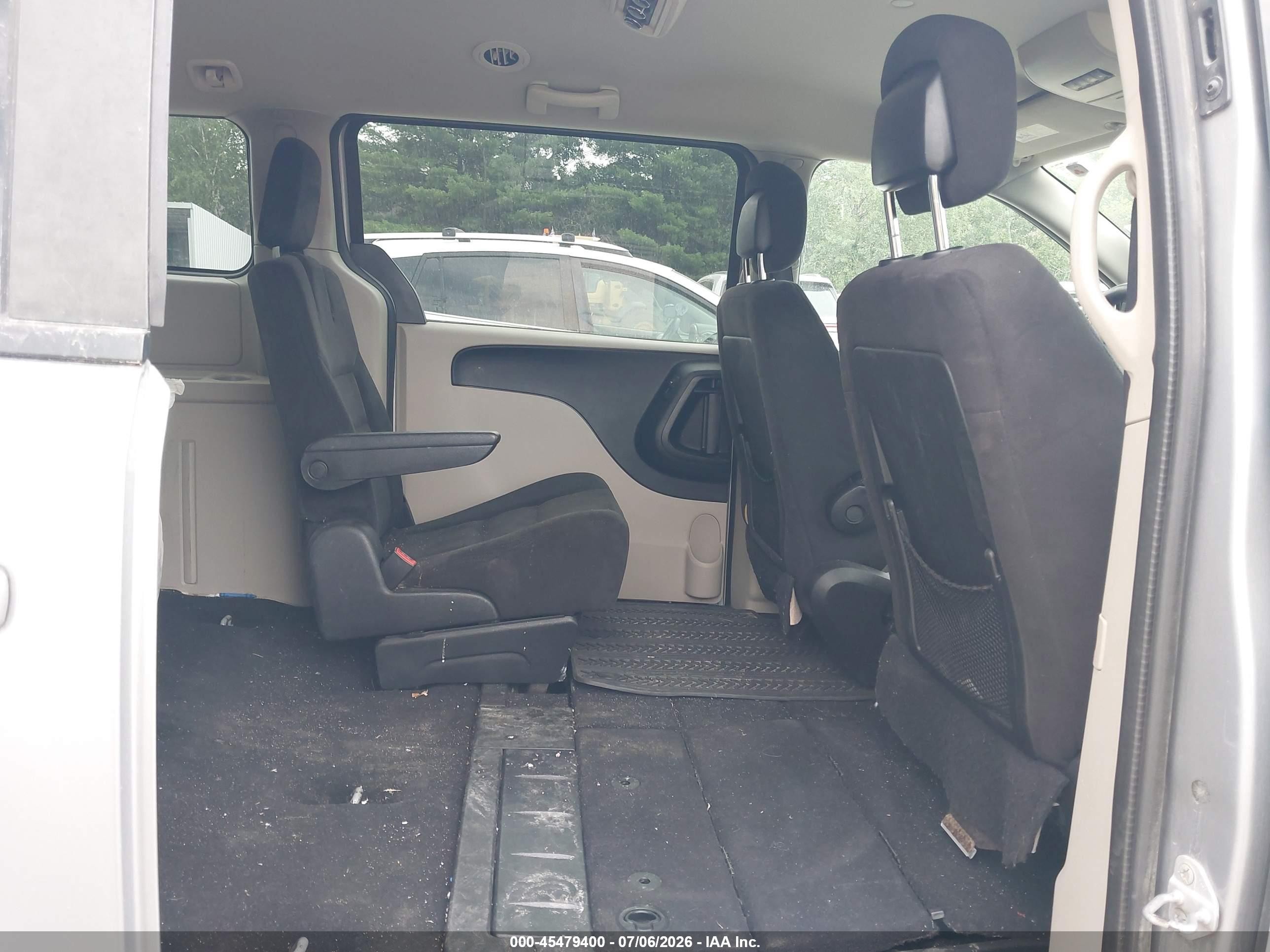 2014 Dodge Grand Caravan Sxt Silver vin: 2C4RDGCG1ER356550