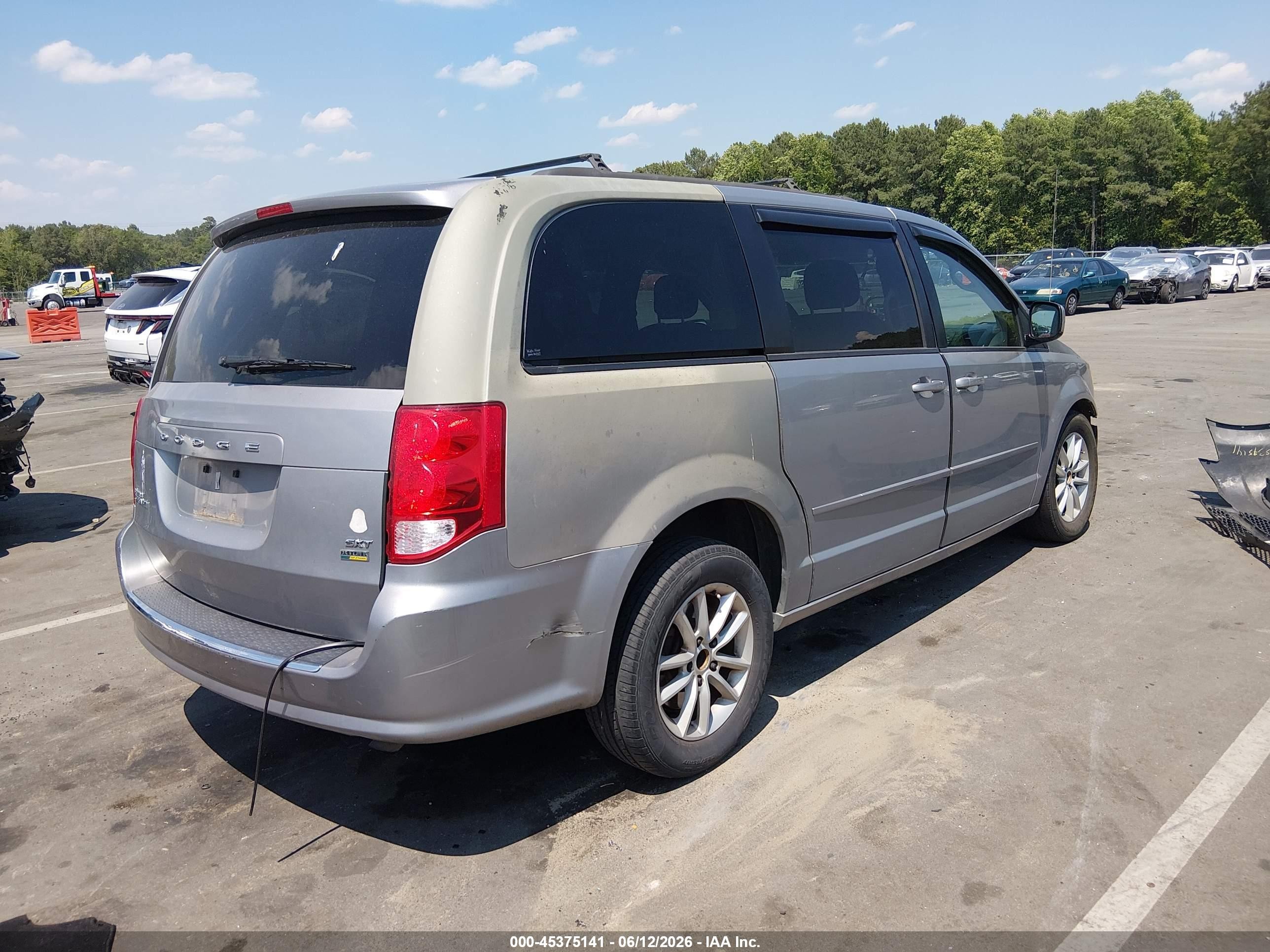 2014 Dodge Grand Caravan Sxt Silver vin: 2C4RDGCG1ER391184