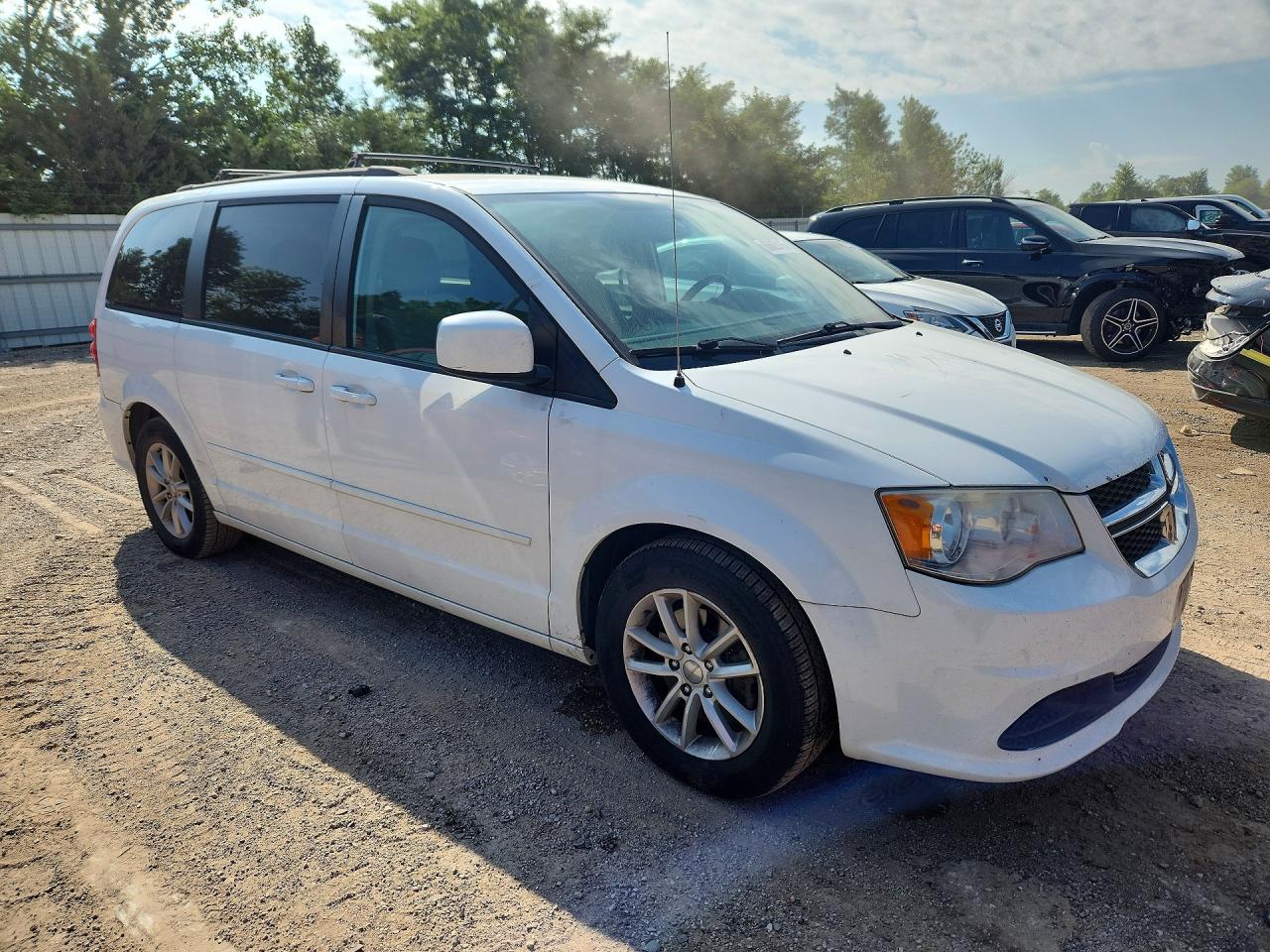 2014 Dodge Grand Caravan Sxt Белый vin: 2C4RDGCG1ER423440