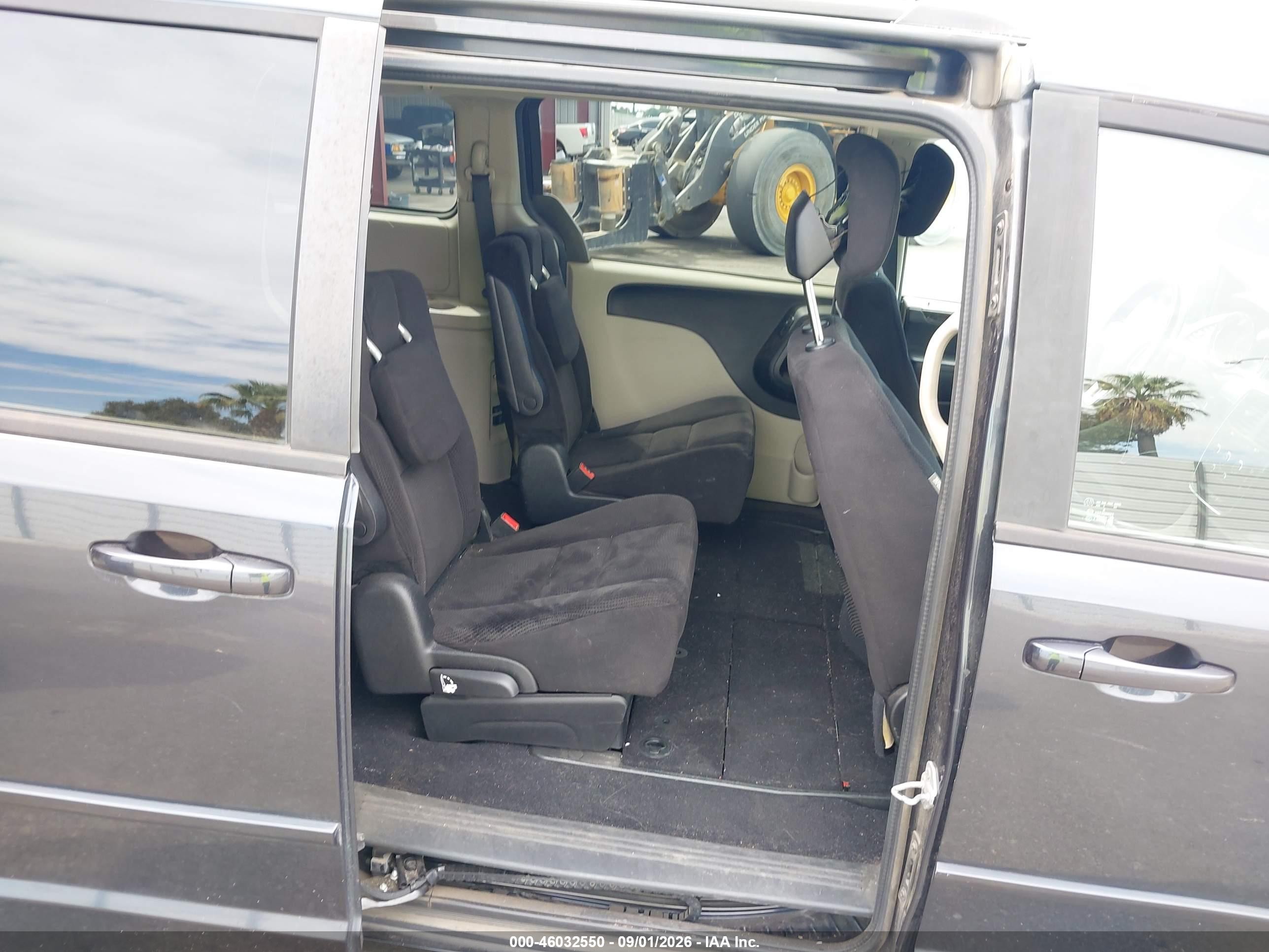 2014 Dodge Grand Caravan Sxt Dark Blue vin: 2C4RDGCG1ER427729