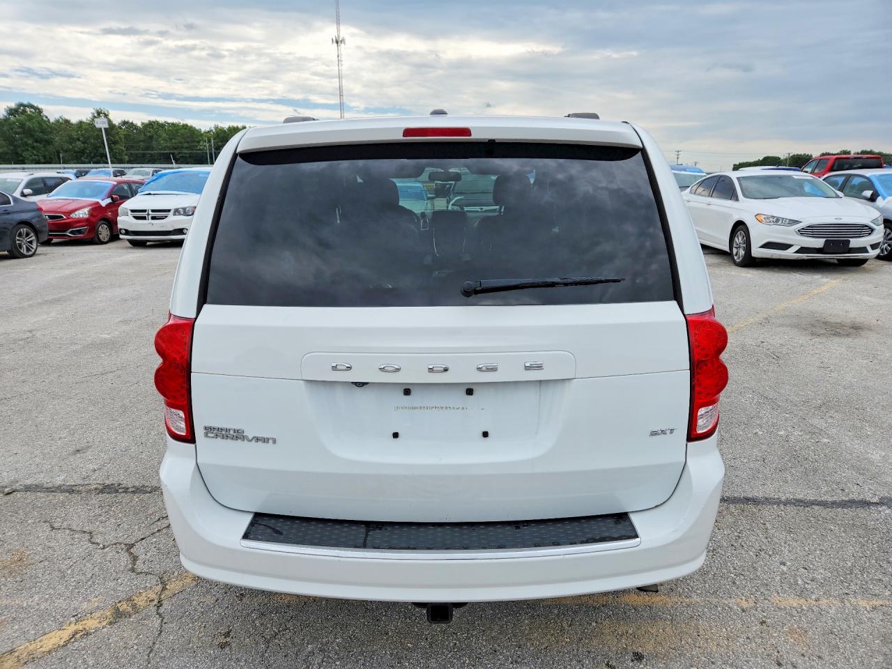 2014 Dodge Grand Caravan Sxt White vin: 2C4RDGCG1ER452081