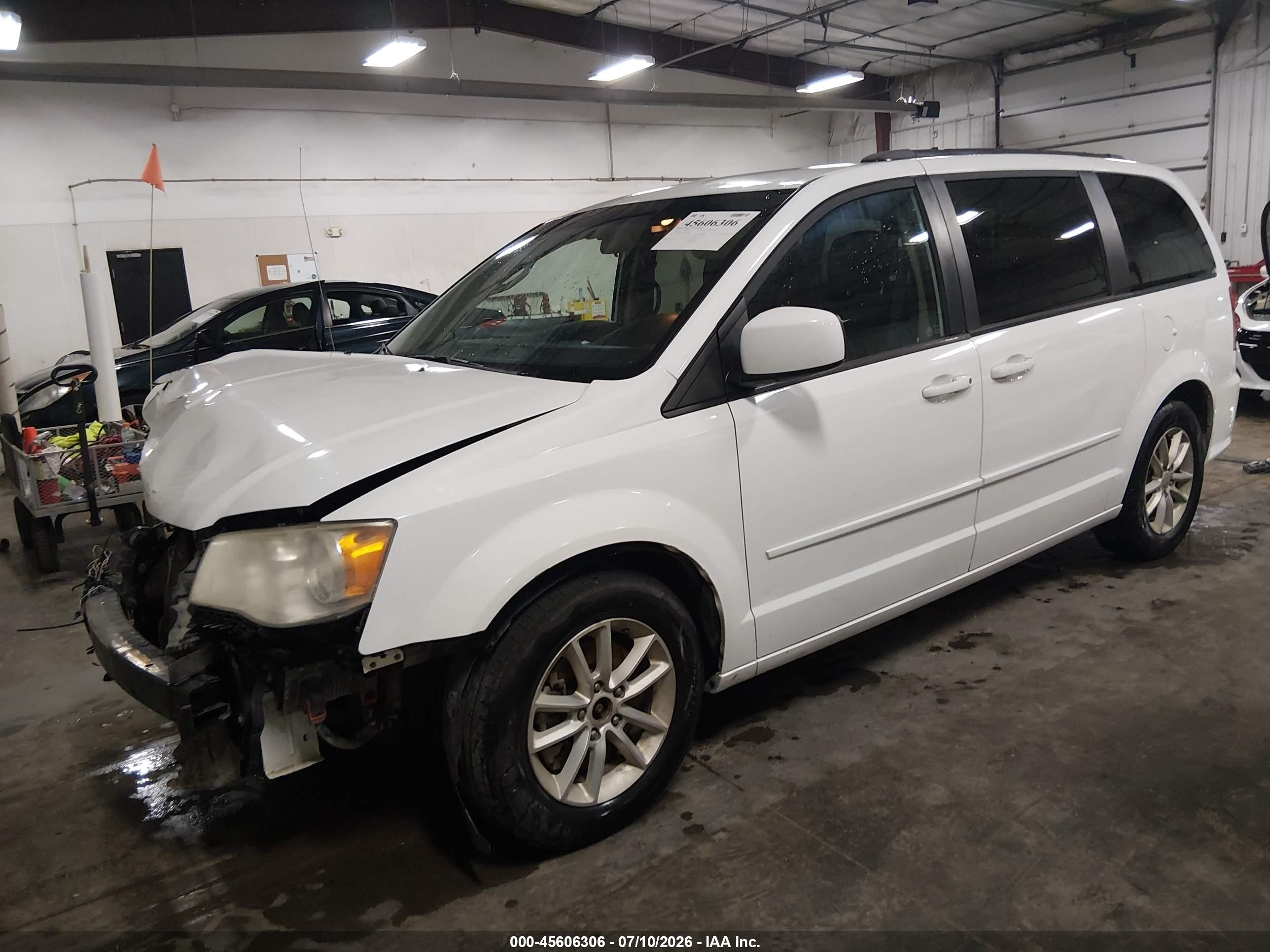 2014 Dodge Grand Caravan Sxt White vin: 2C4RDGCG1ER477367