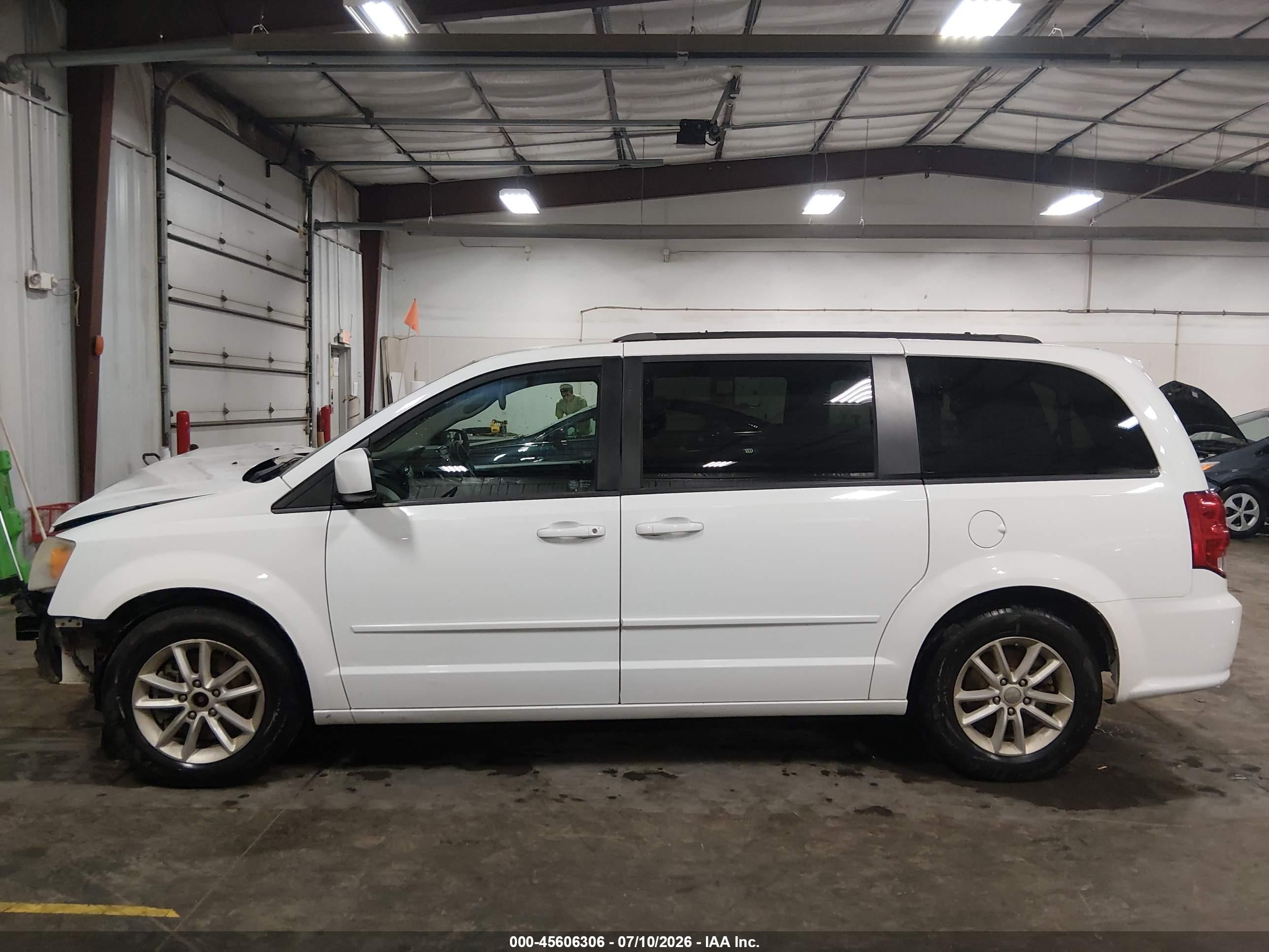 2014 Dodge Grand Caravan Sxt White vin: 2C4RDGCG1ER477367