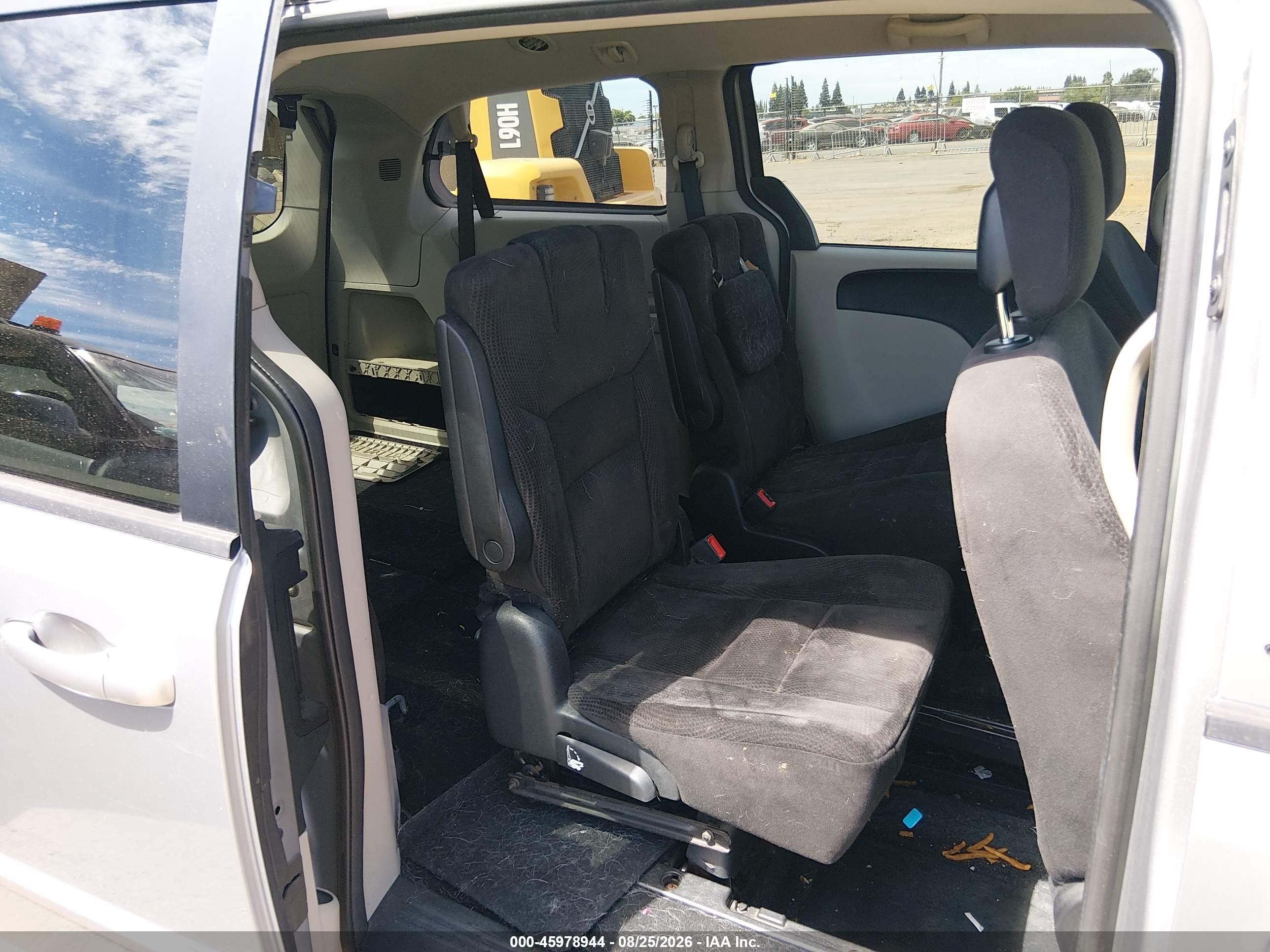 2014 Dodge Grand Caravan Sxt Silver vin: 2C4RDGCG1ER478647