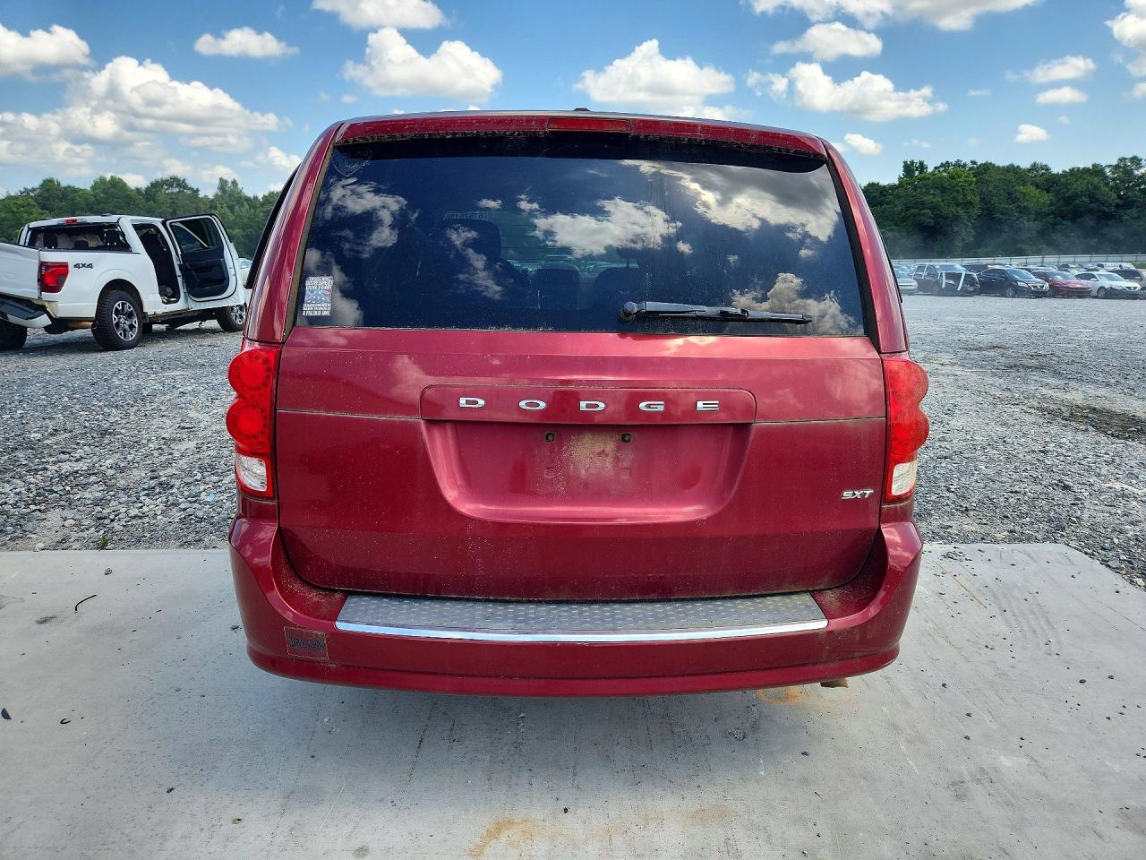 2015 Dodge Grand Caravan Sxt Бордовый vin: 2C4RDGCG1FR516685