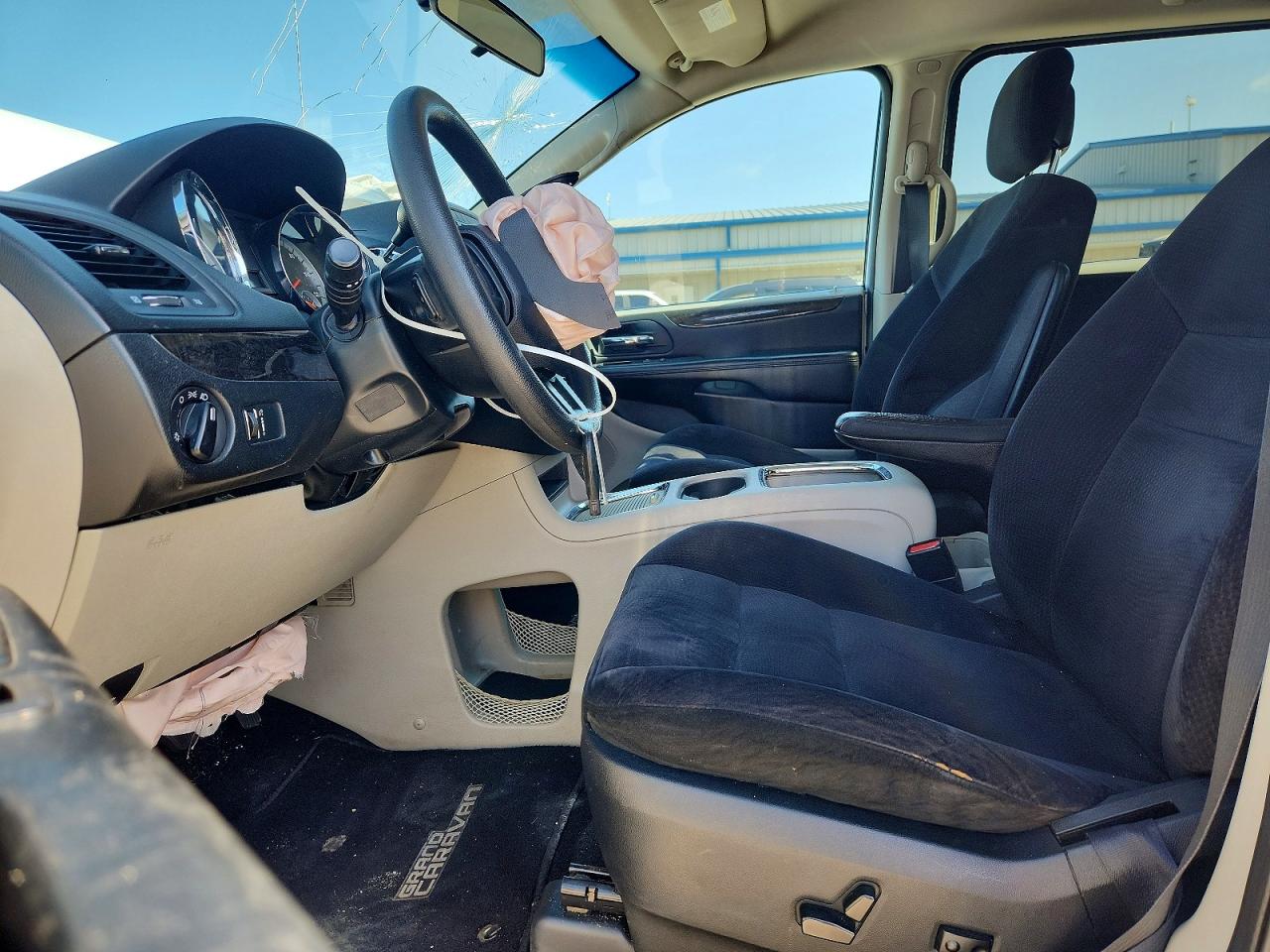 2015 Dodge Grand Caravan Sxt Белый vin: 2C4RDGCG1FR548326