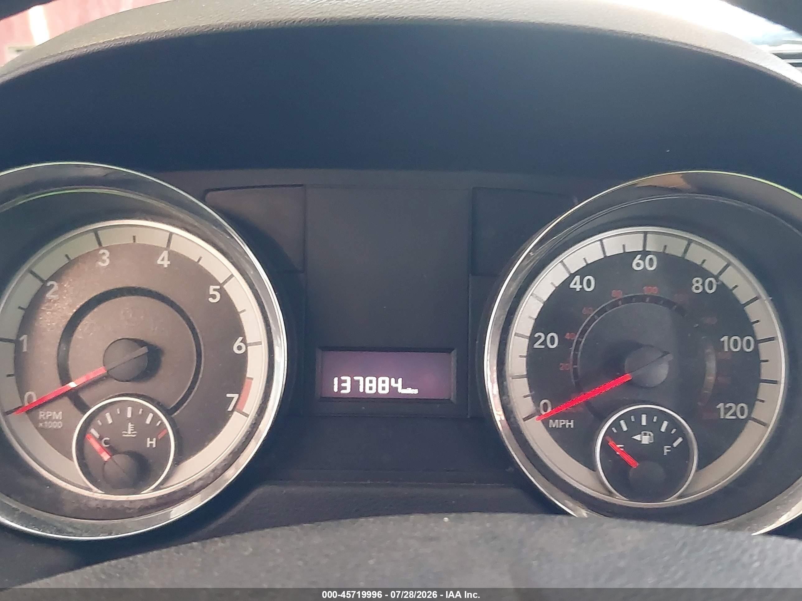 2015 Dodge Grand Caravan Sxt Burgundy vin: 2C4RDGCG1FR548715