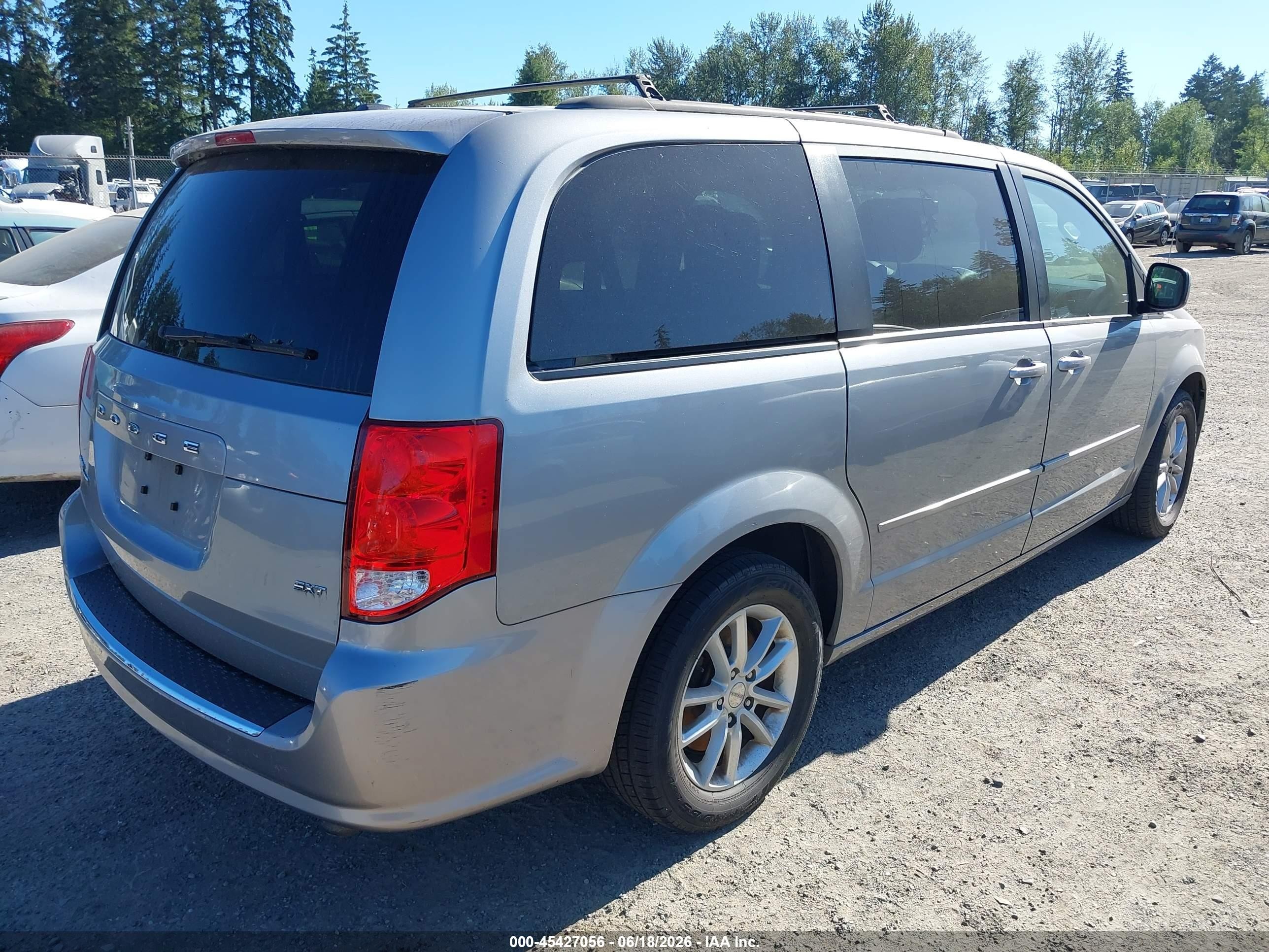 2015 Dodge Grand Caravan Sxt Silver vin: 2C4RDGCG1FR550769