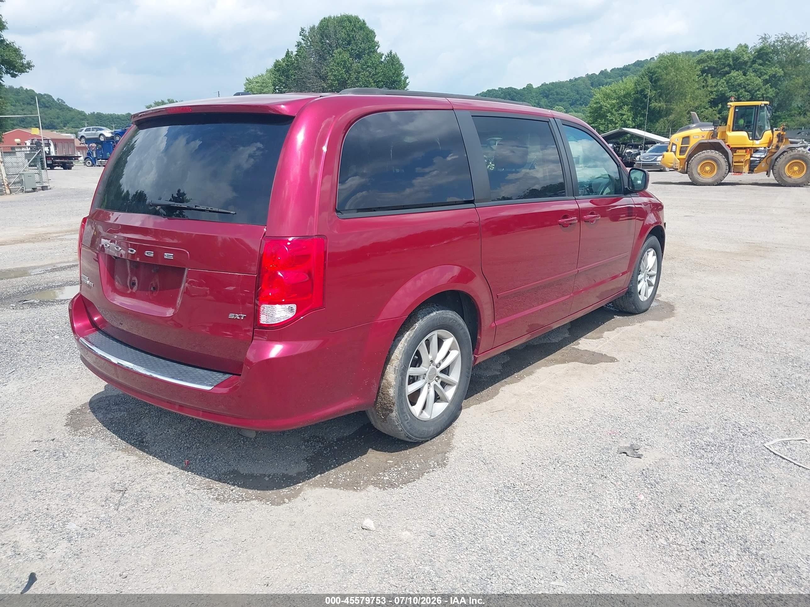2015 Dodge Grand Caravan Sxt Maroon vin: 2C4RDGCG1FR668837